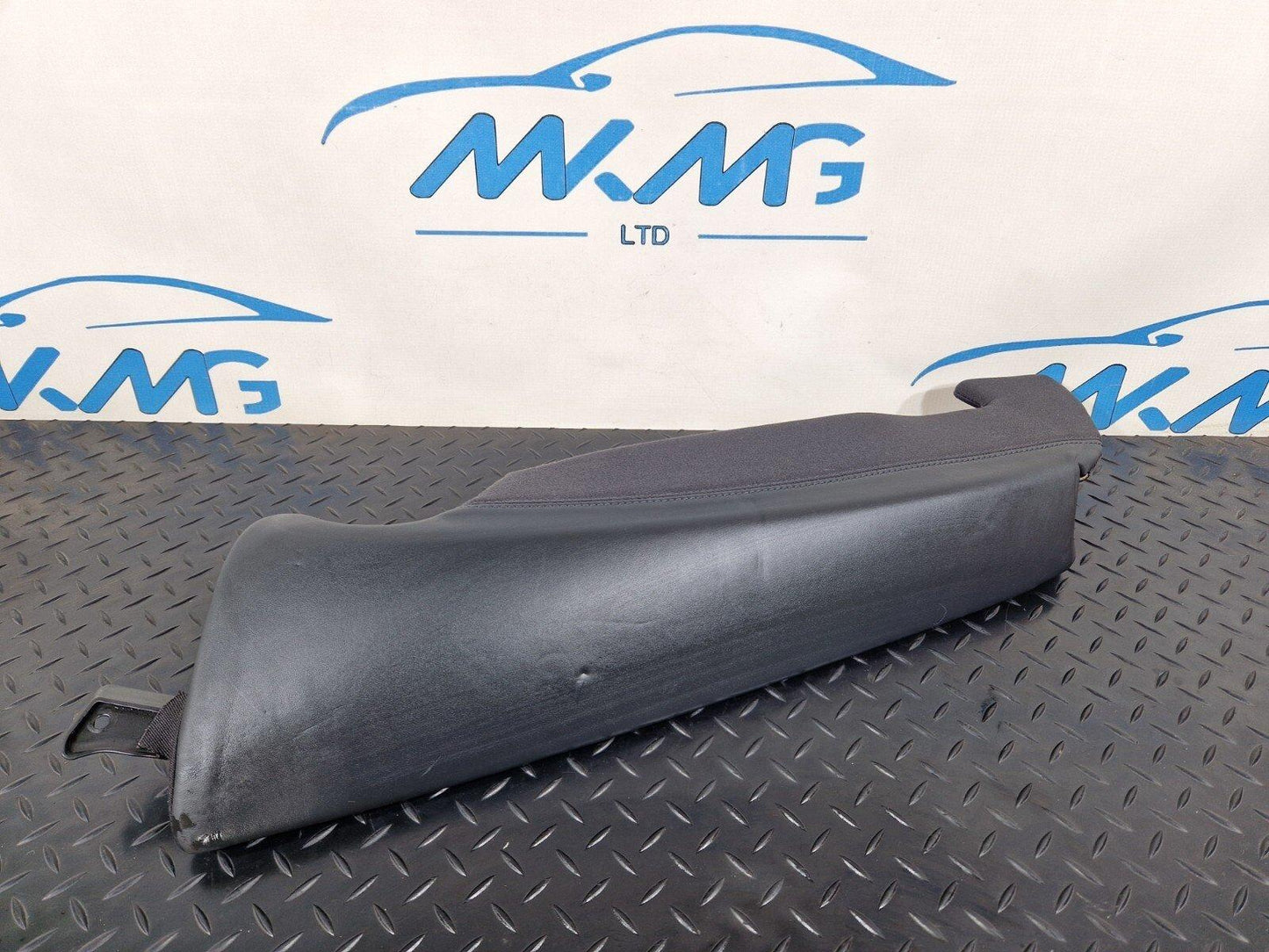 10-18 AUDI A7 4G S-LINE GENUINE REAR SEAT BACK BOLSTERS 4G085703A