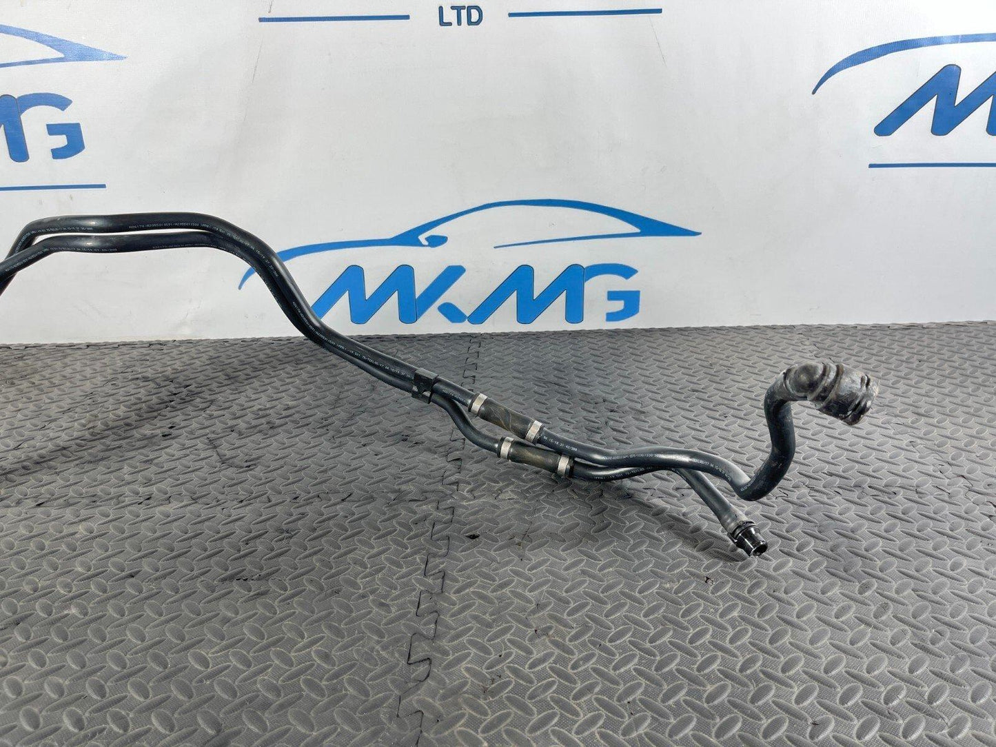 14-21 MERCEDES BENZ C300 W205 WATER COOLANT PIPES HOSE A2055010591