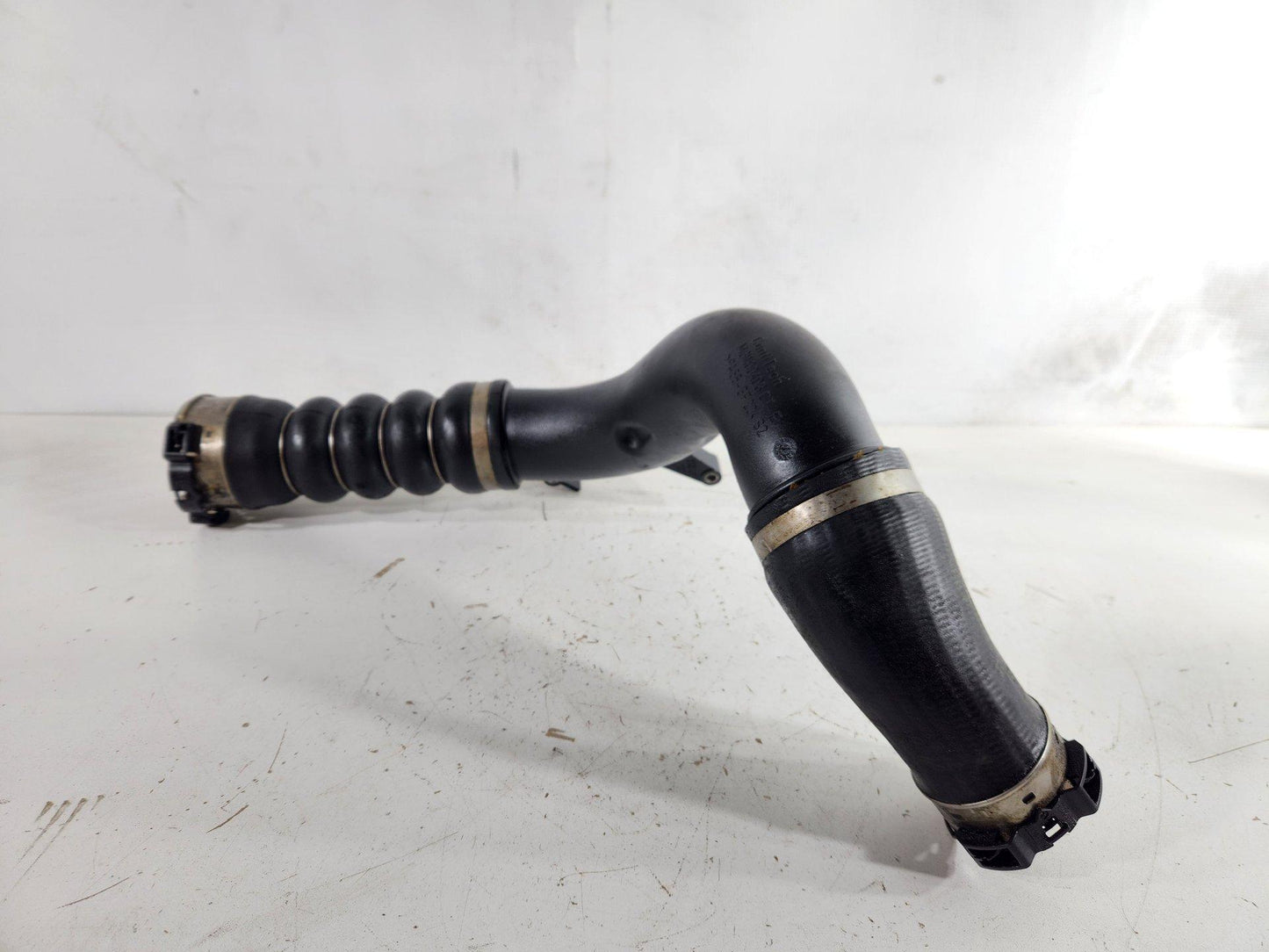 BMW 118i F40 Hatchback 1.5 Petrol Genuine Intercooler Hose Pipe MGW00403CT
