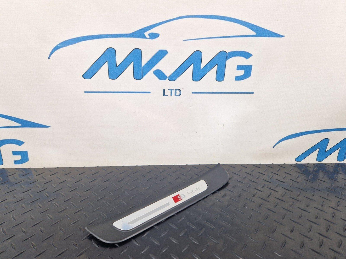 10-18 AUDI A7 4G S-LINE GENUINE OEM REAR LEFT DOOR SILL TRIM 4G8853375
