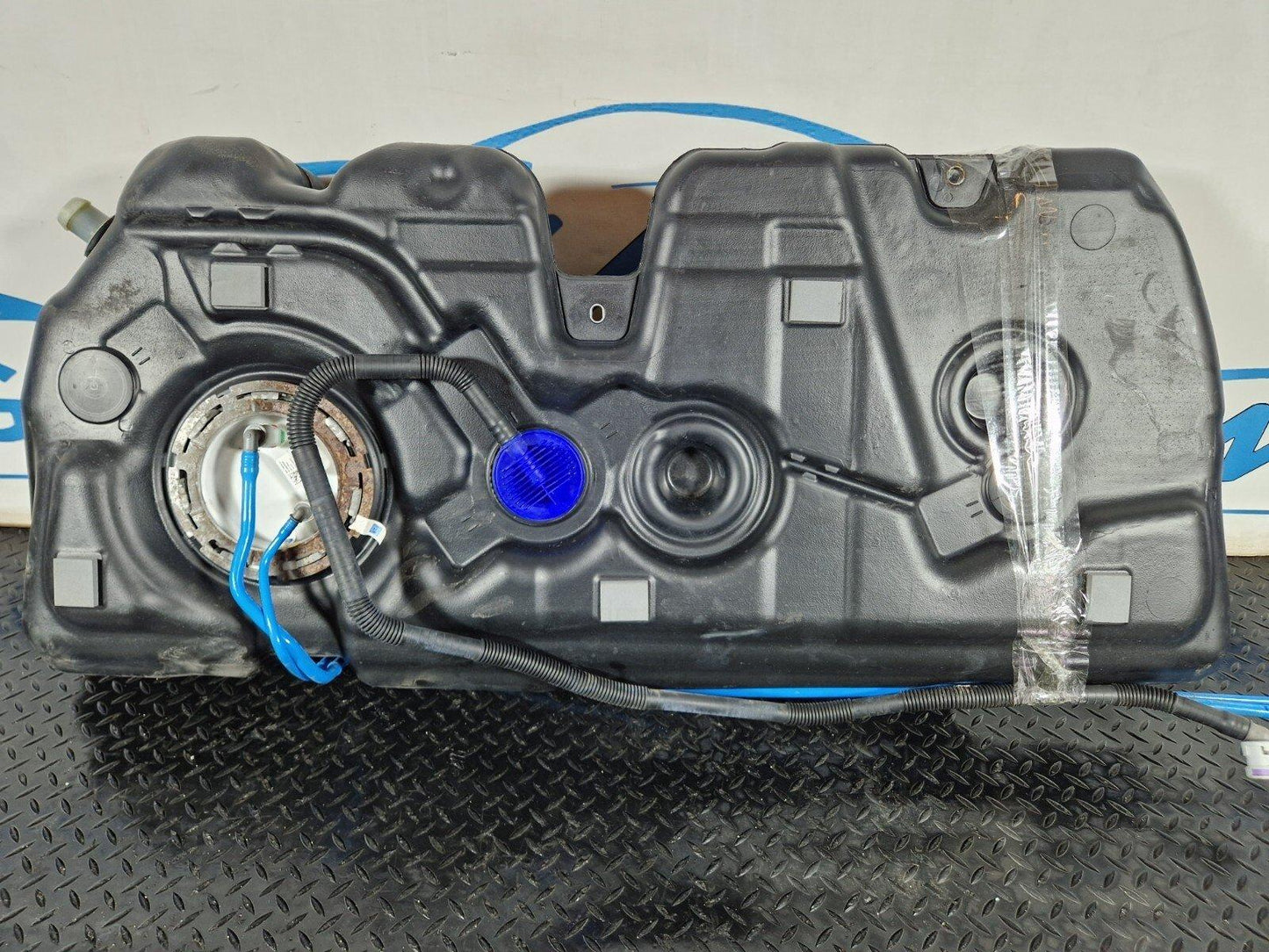 14-21 BMW 2 SERIES F45 F46 GENUINE DIESEL FUEL TANK & PUMP  7300382 53L 7300483