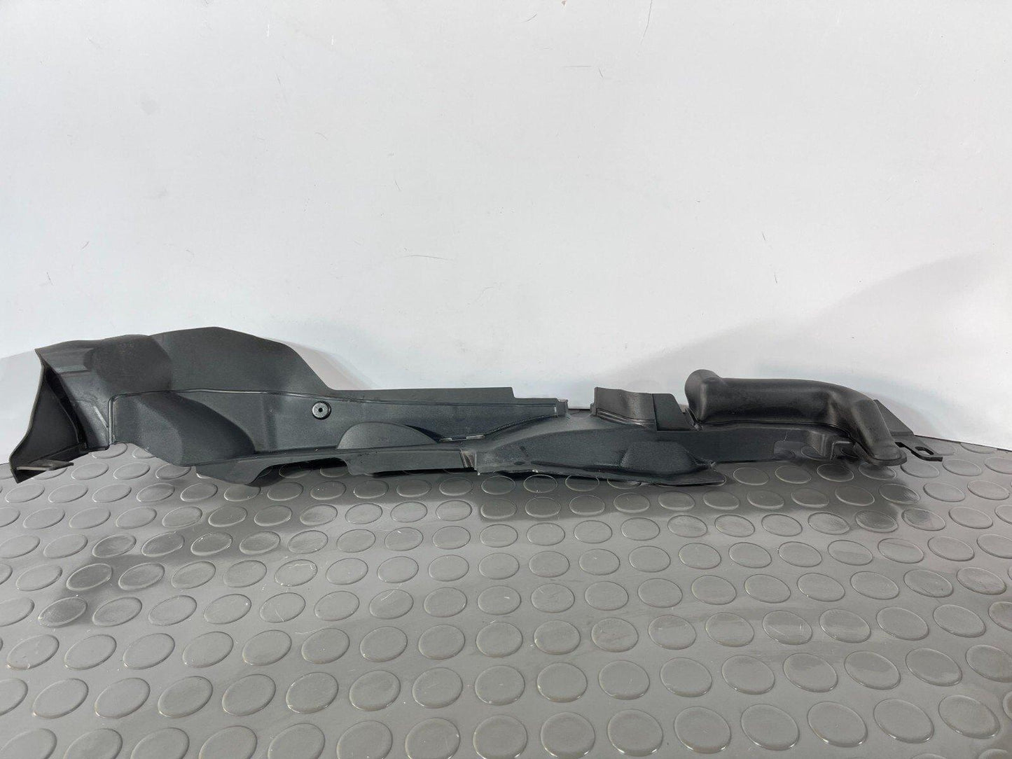 16-19 AUDI A4 B9 ESTATE GENUINE RIGHT DRIVER SIDE WING PANEL RUBBER SEAL