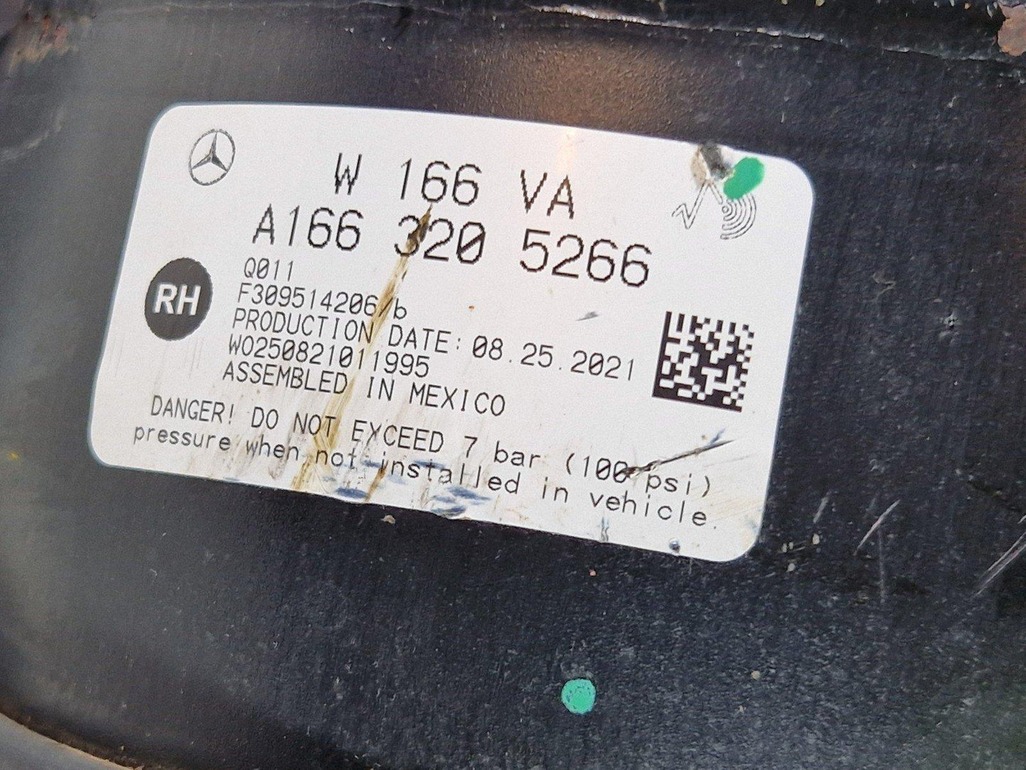 16-19 MERCEDES GLE W166 FRONT RIGHT AIR SUSPENSION SHOCK ABSORBER A1663233600