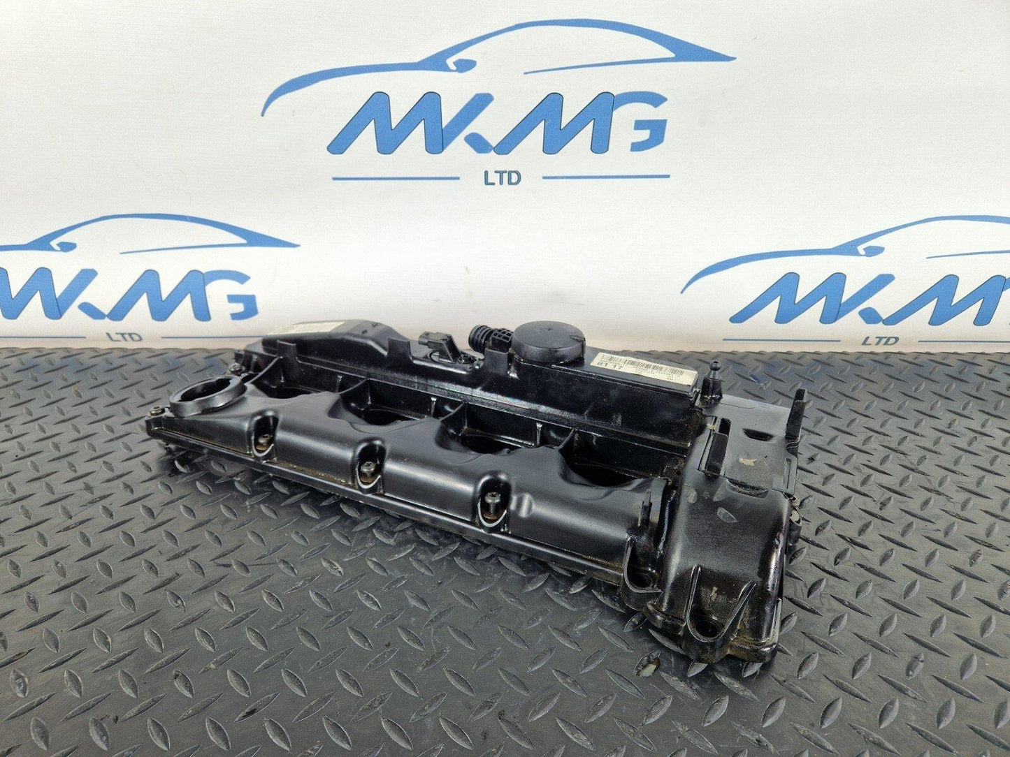 18-ON MERCEDES BENZ SPRINTER W907 ENGINE ROCKER VALVE COVER A6510108918