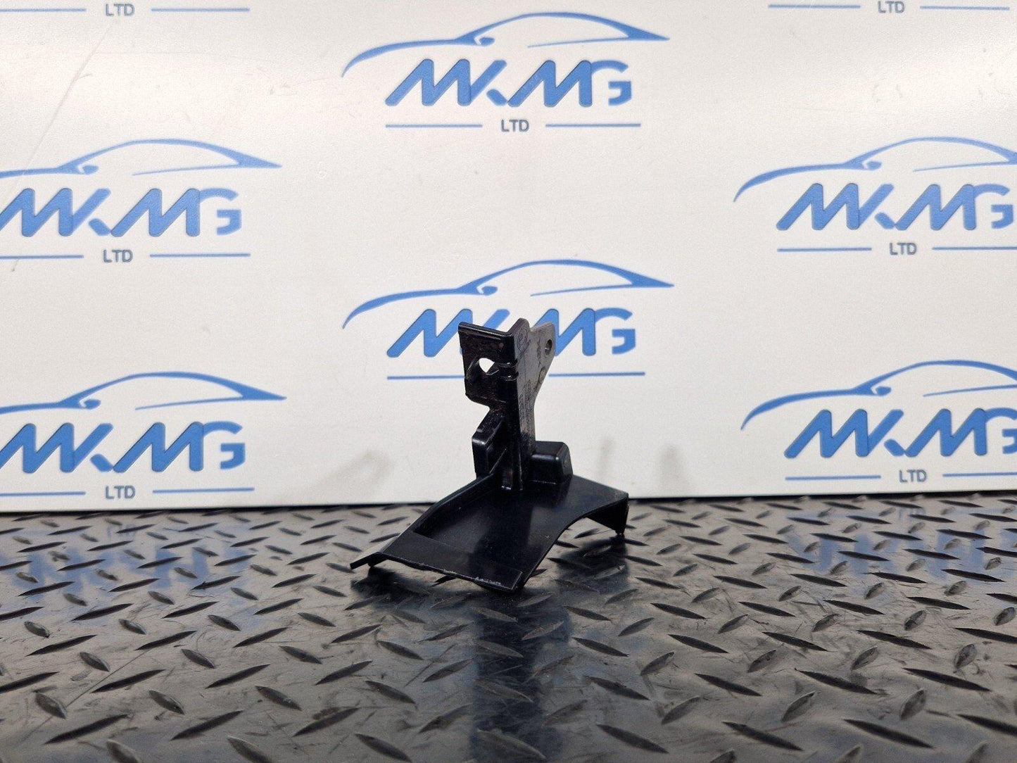 16-22 BMW X1 F48 Front Left Door Sill Wheel Arch Cover Mount 7332335