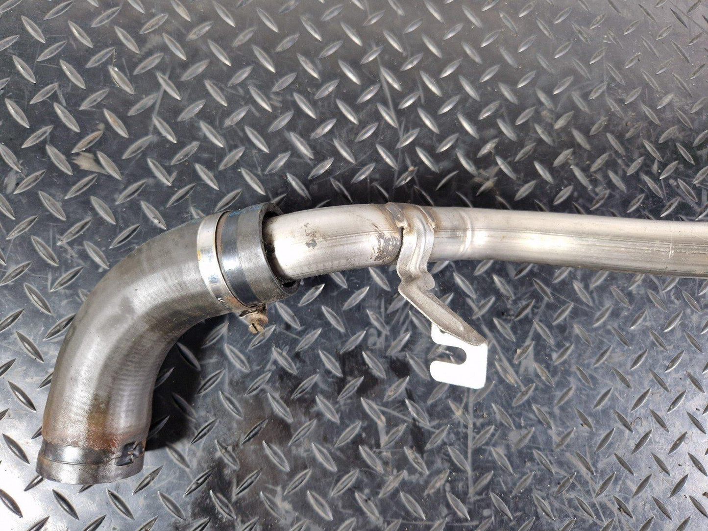 14-20 MERCEDES GLA X156 GENUINE DIESEL FUEL FILLER NECK PIPE HOSE A2464701220