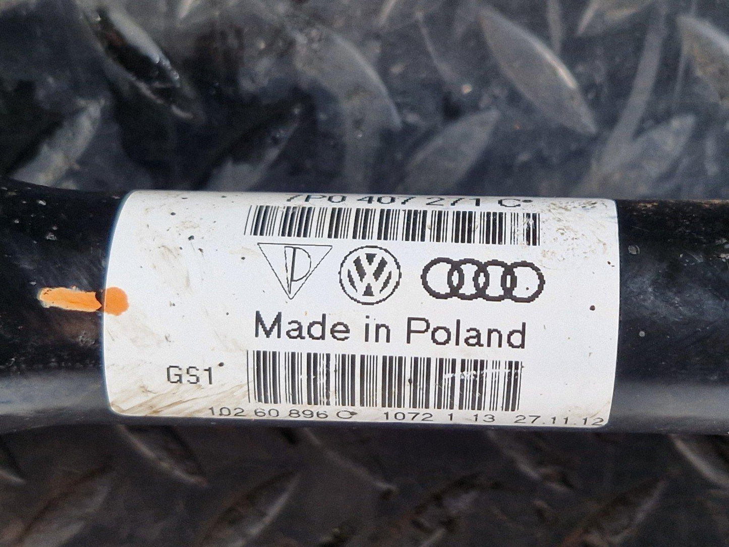 10-18 VW TOUAREG 7P 3.0 TDI V6 FRONT LEFT OR RIGHT DRIVESHAFT 7P0407271C