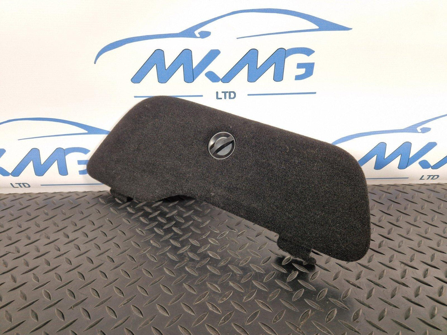 14-20 MERCEDES BENZ GLA X156 GENUINE REAR SIDE PANEL COVER TRIM