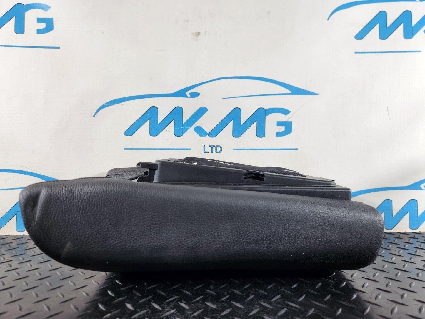 11-18 BMW 6 SERIES F13 REAR CENTER CONSOLE ARMREST PAD COVER 7266490
