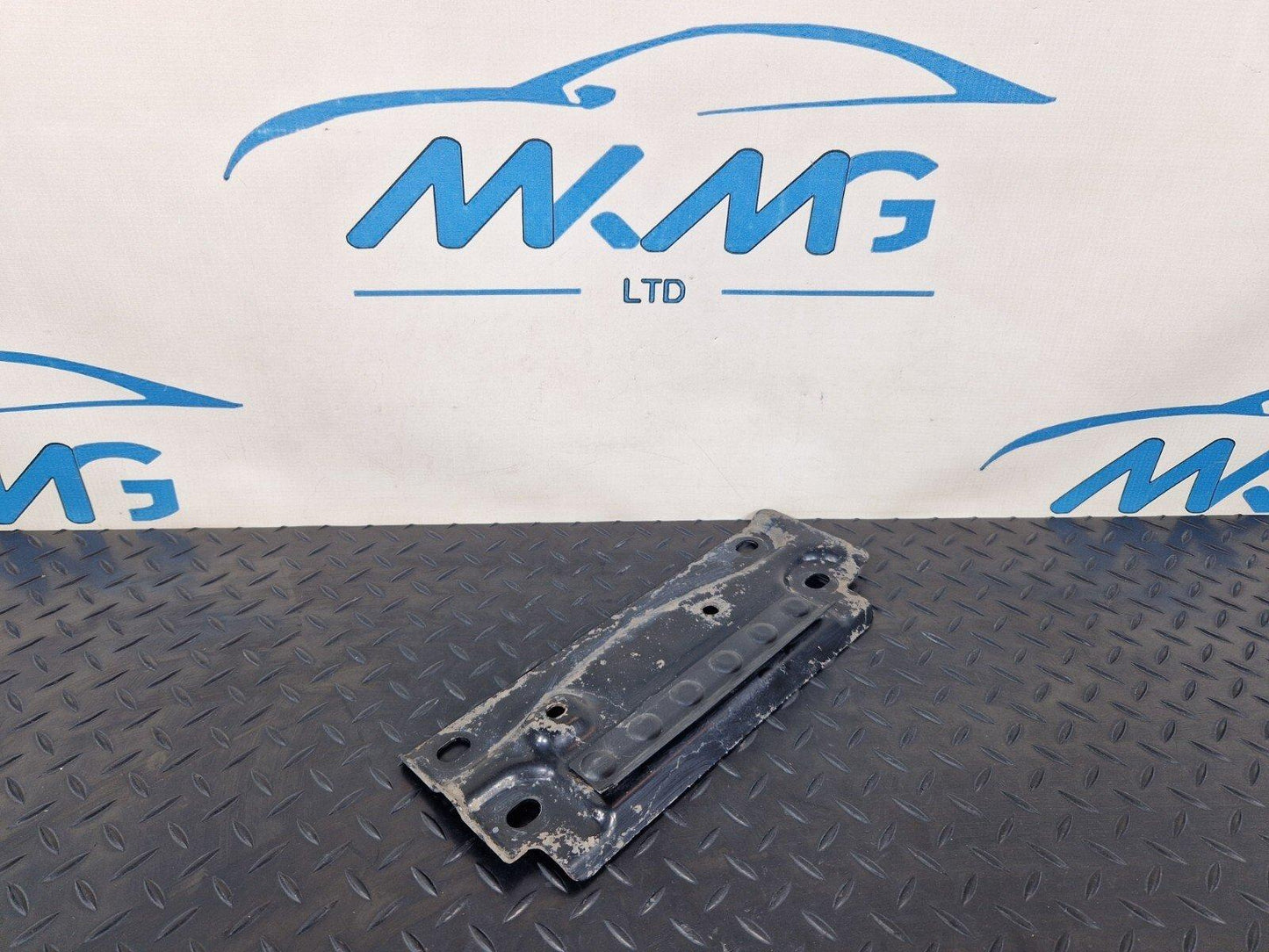 16-19 AUDI A4 B9 OEM MUFFLER MOUNT BRACKET PLATE 8W0803183A