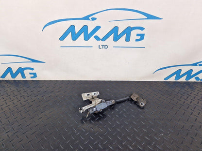 19-ON MERCEDES A CLASS W177 REAR RIGHT HEADLIGHT HEIGHT LEVEL SENSOR A2473205400
