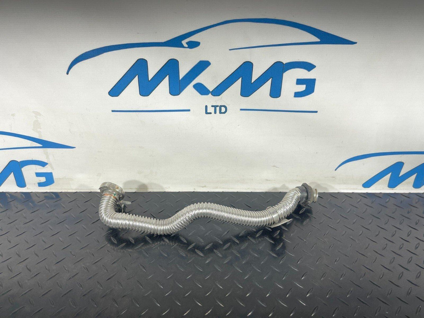 14-21 MERCEDES BENZ C350e W205 Water Hose Cooling Coolant Pipe A2053400400