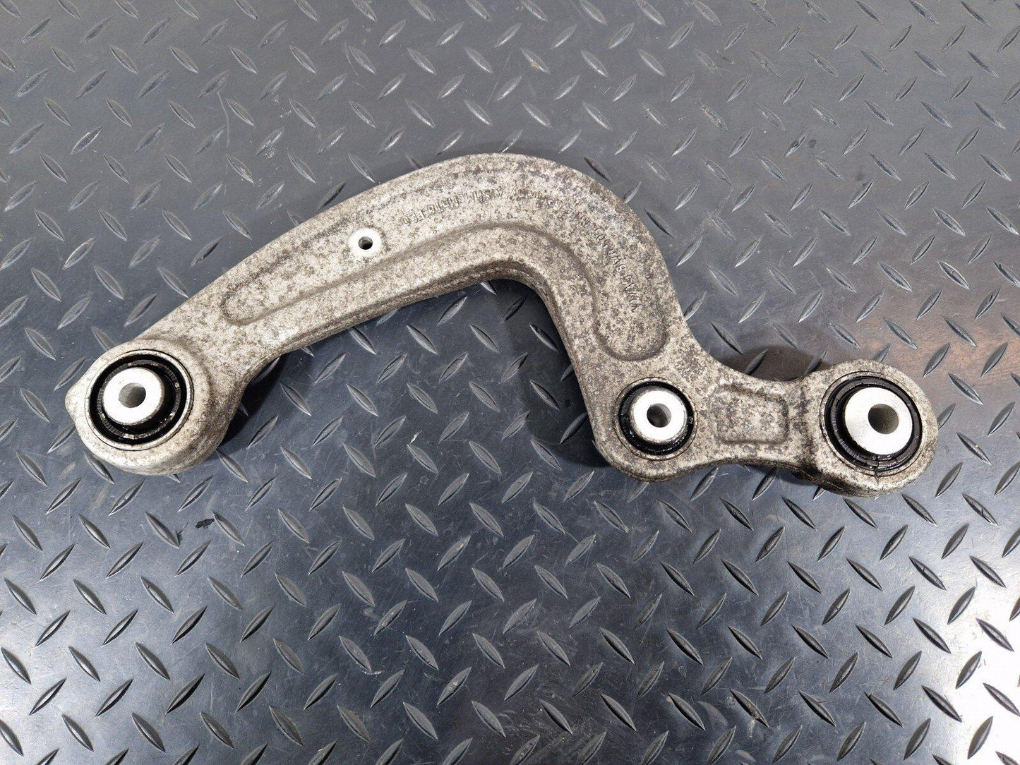 GENUINE AUDI A4 B9 A5 S5 F5 REAR LEFT OR RIGHT CONTROL ARM 8W0505361E
