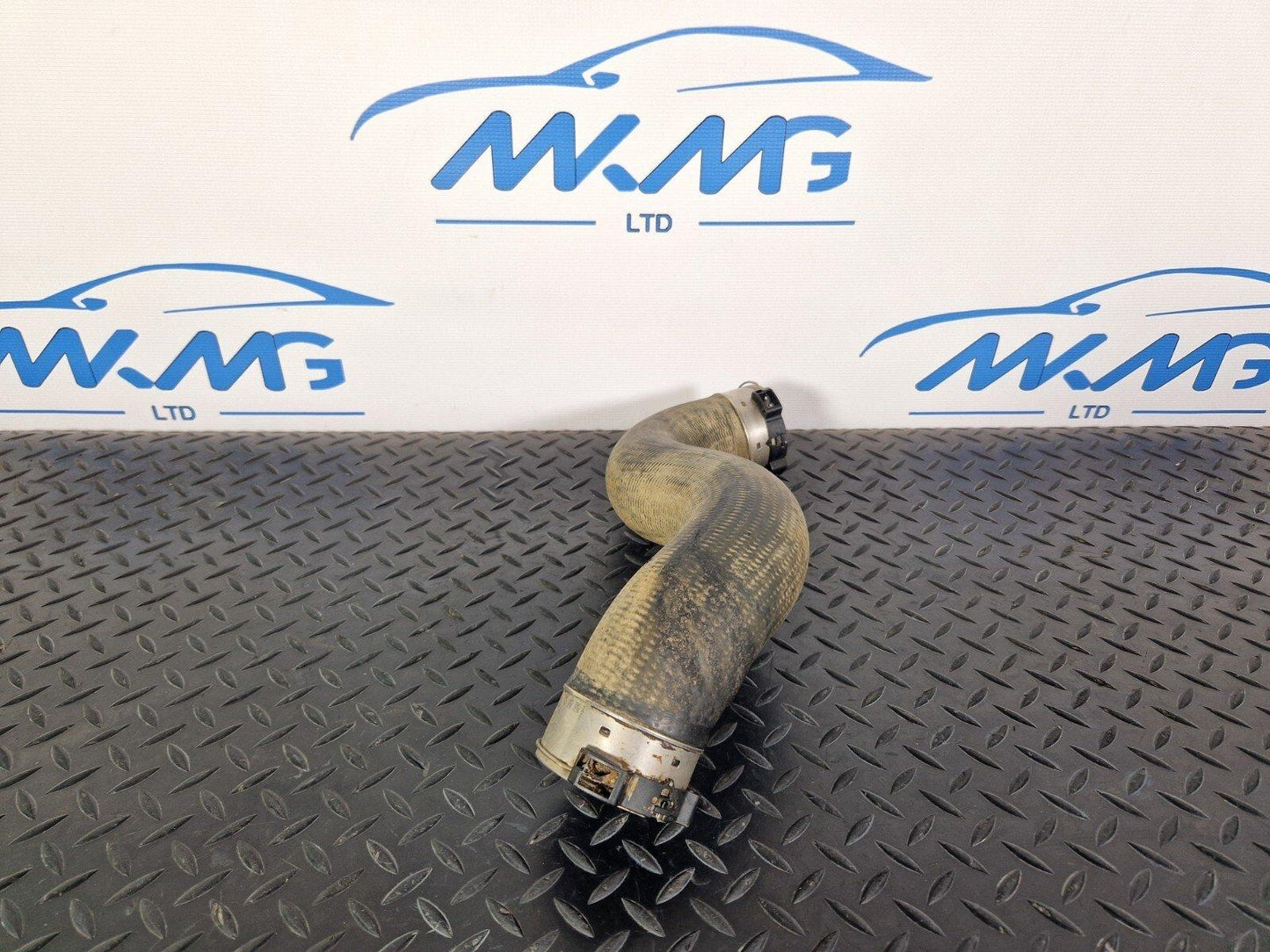 18-ON MERCEDES BENZ SPRINTER W907 W910 TURBO INTERCOOLER HOSE PIPE A9105280800