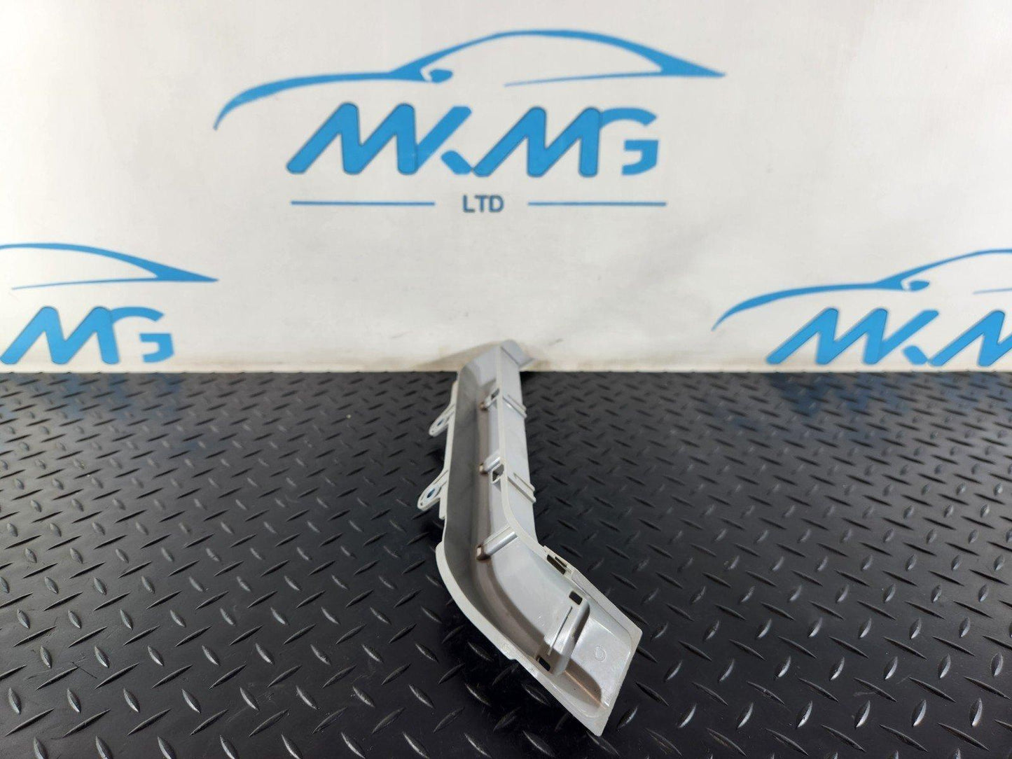 19-ON RANGE ROVER EVOQUE L551 WIRING LOOM HARNESS HOLDER BRACKET M8D2-14G072-AA