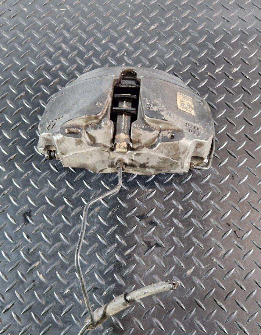 16-19 AUDI A4 B9 GENUINE FRONT RIGHT DRIVER SIDE BRAKE CALLIPER 8W06DQ