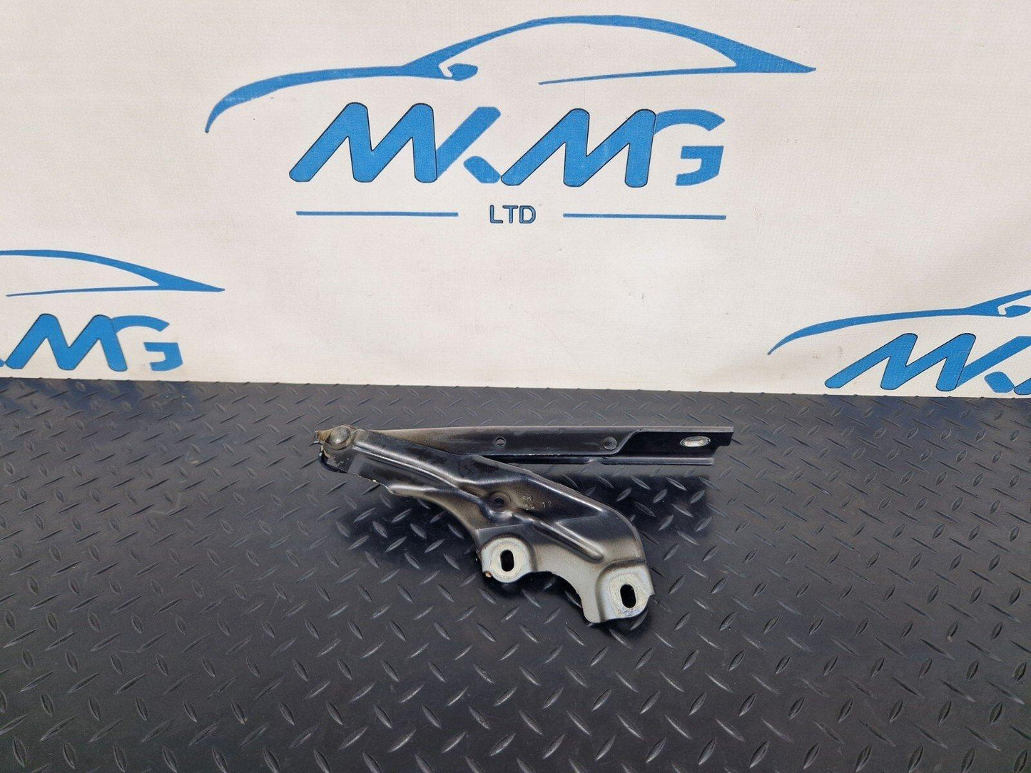 10-18 AUDI A7 4G S-LINE FRONT HOOD BONNET DRIVERS RIGHT SIDE HINGE 4G8823302D
