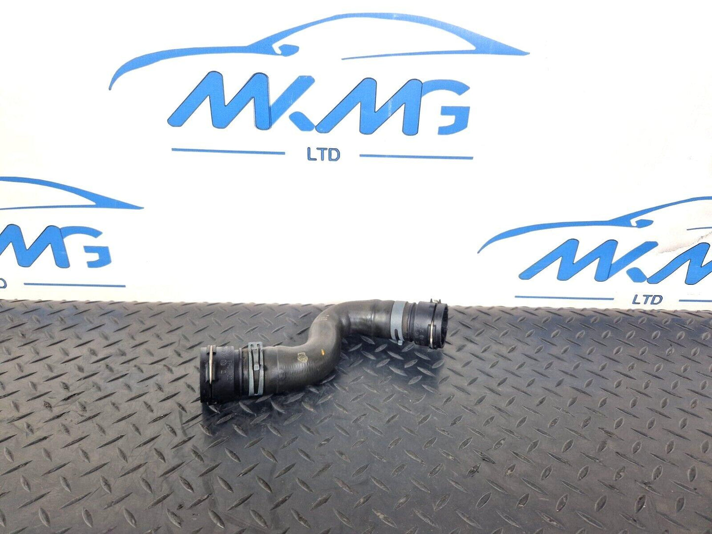 16-19 AUDI A4 B9 2.0TDI DEU DIESEL ENGINE WATER COOLANT PIPE HOSE 8W0122101H