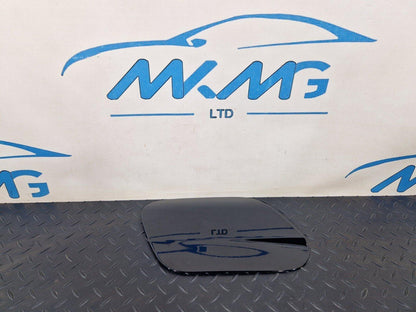 20-24 BMW 1 SERIES F40 FUEL TANK FILLER FLAP COVER IN JET BLACK 7454413
