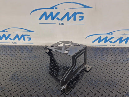 19-ON MERCEDES BENZ CLA C118 GENUINE HEATER MATRIX BRACKET HOLDER A2475010300