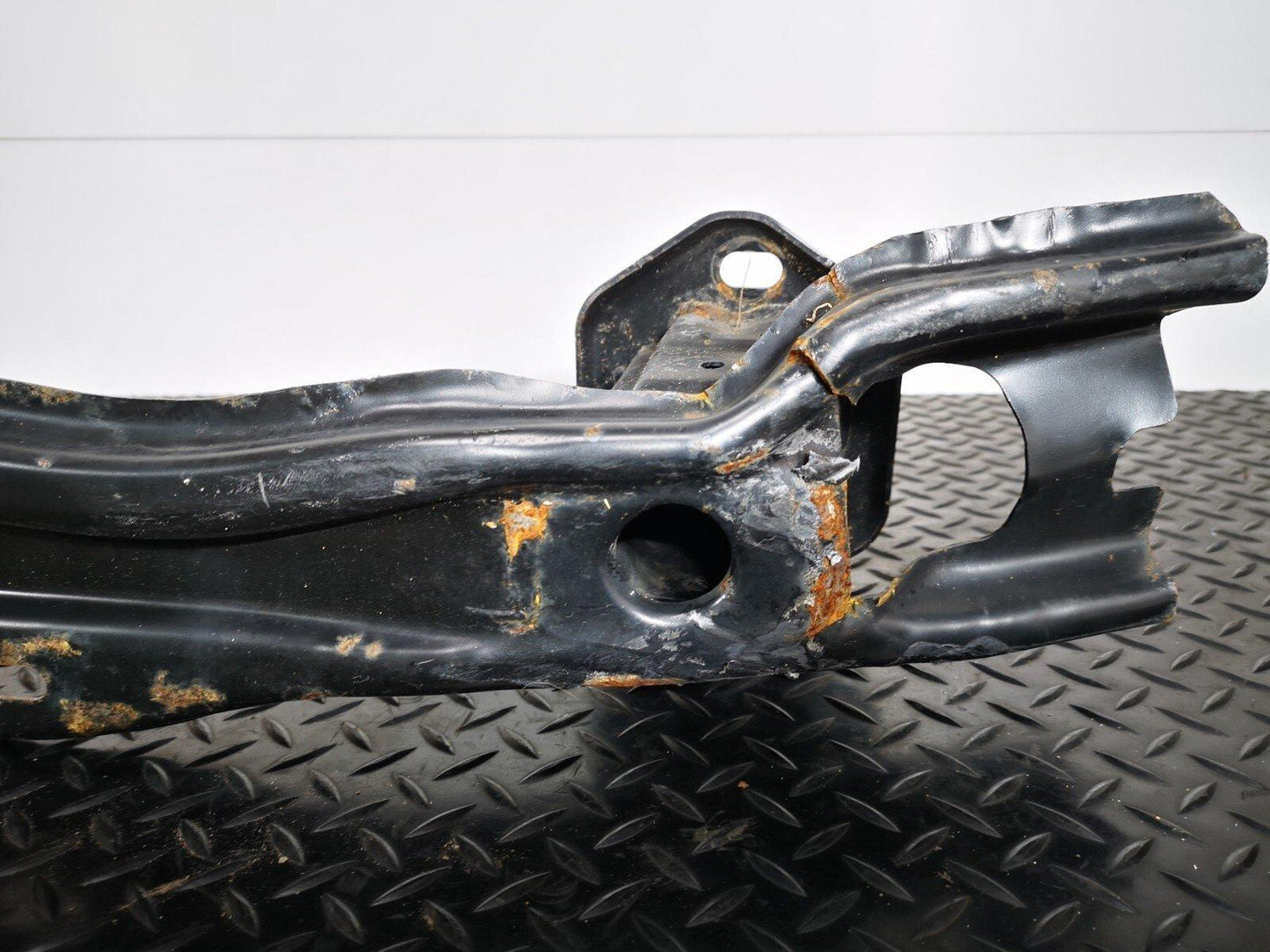 14-20 BMW 4-SERIES M-SPORT F32/F82 GENUINE REAR CRASH BAR (DAMAGED SEE PIC)