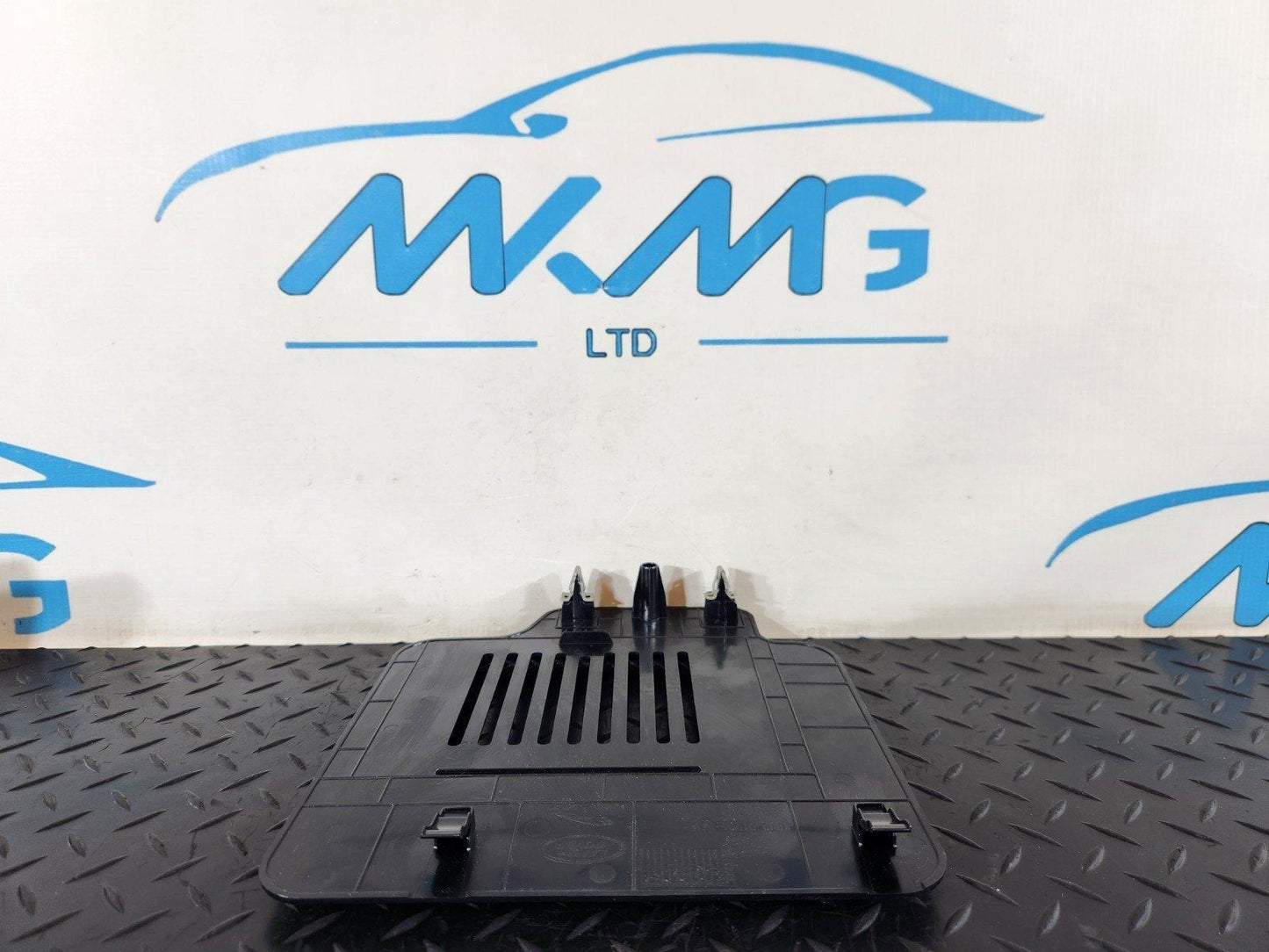 19-ON RANGE ROVER EVOQUE L551 GENUINE HVAC HEATER DUCT GRILLE K8D2-01906-BB