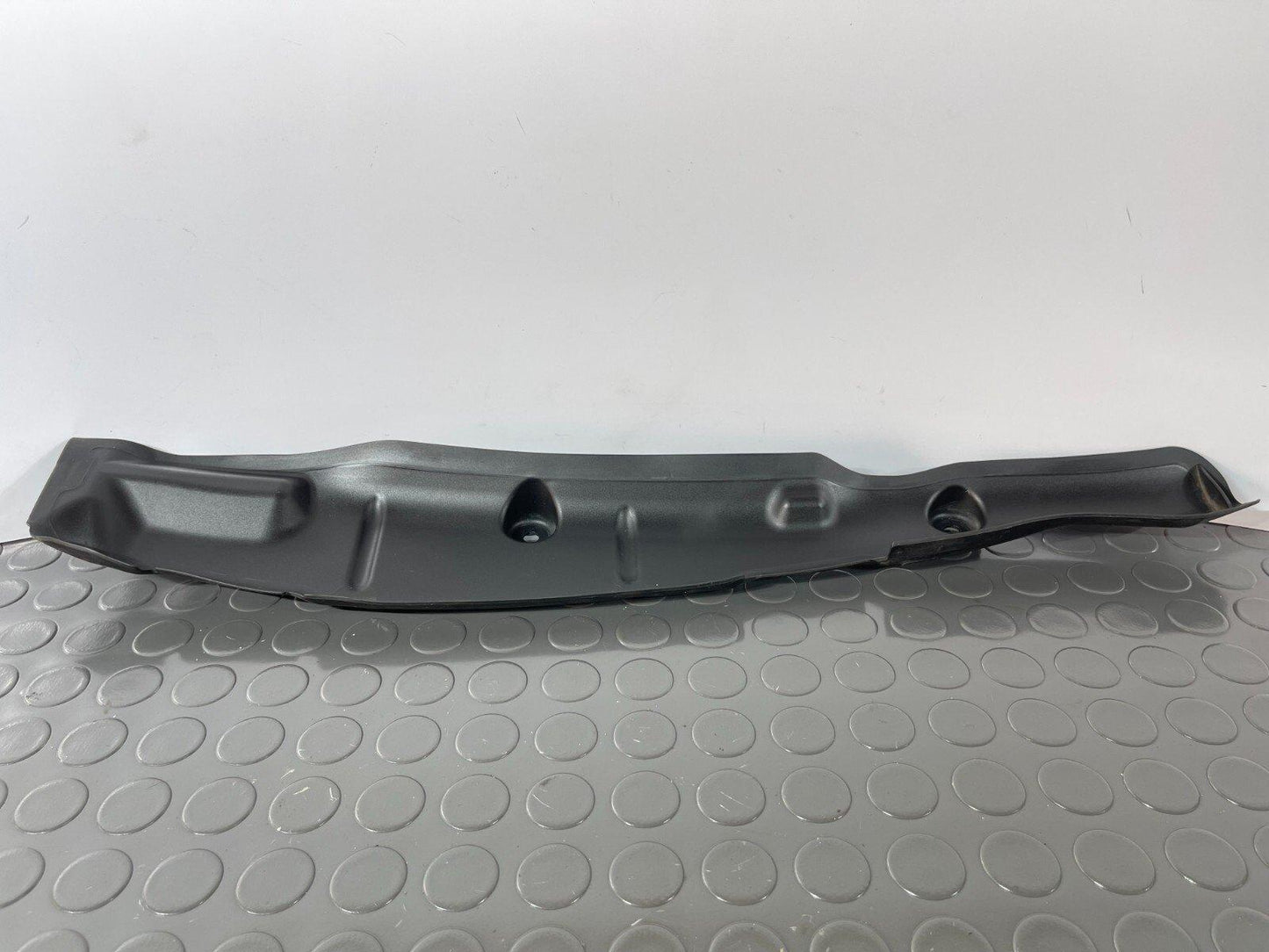 16-19 AUDI A4 B9 ESTATE GENUINE FRONT LEFT SIDE WING FENDER COVER 8W0821111