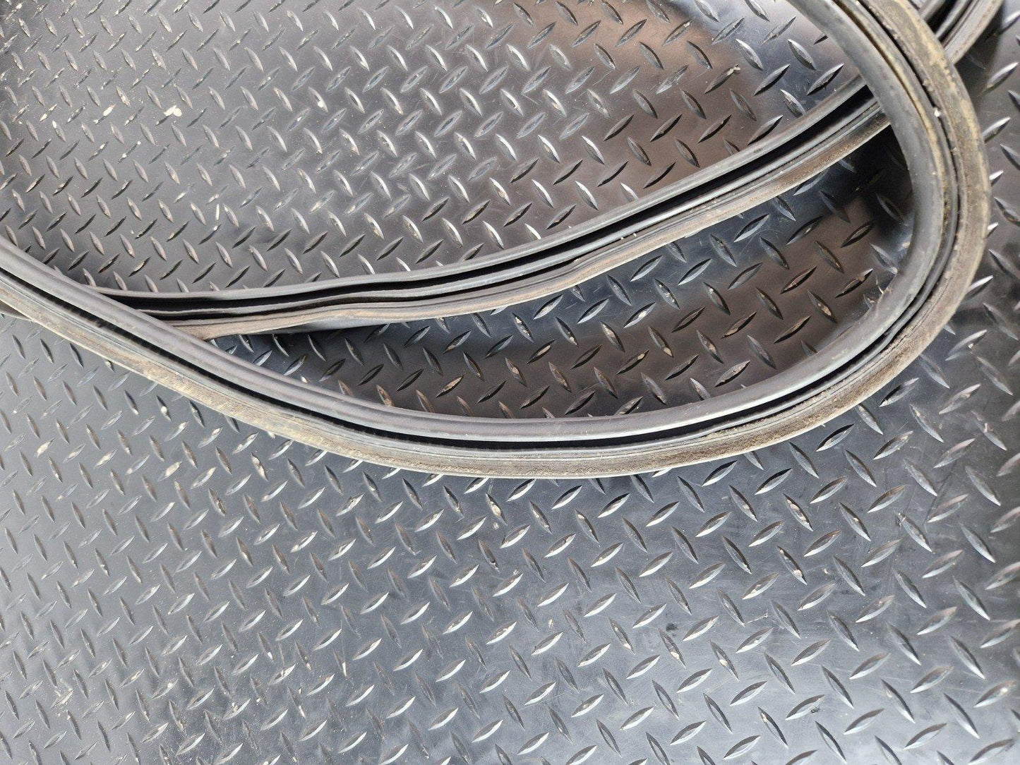 Mercedes-Benz    Unknown Part Type A1667400178