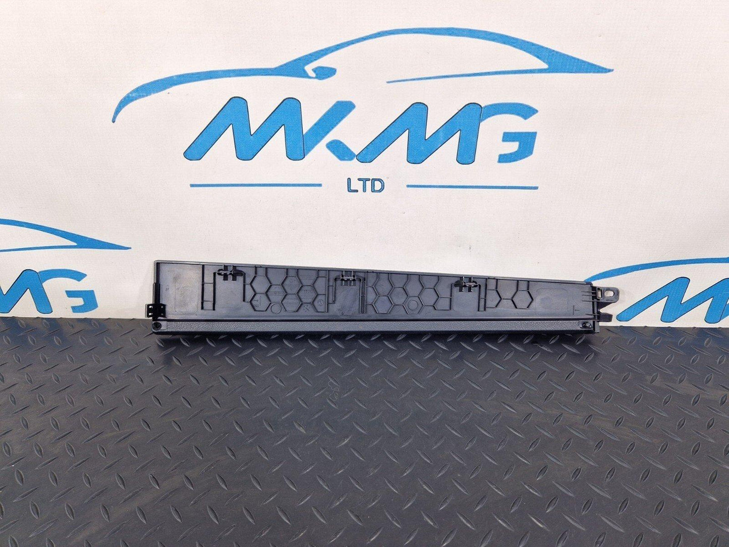 18-ON MERCEDES SPRINTER W907 W910 LEFT SIDE DASHBOARD STOWAGE TRAY COVER TRIM