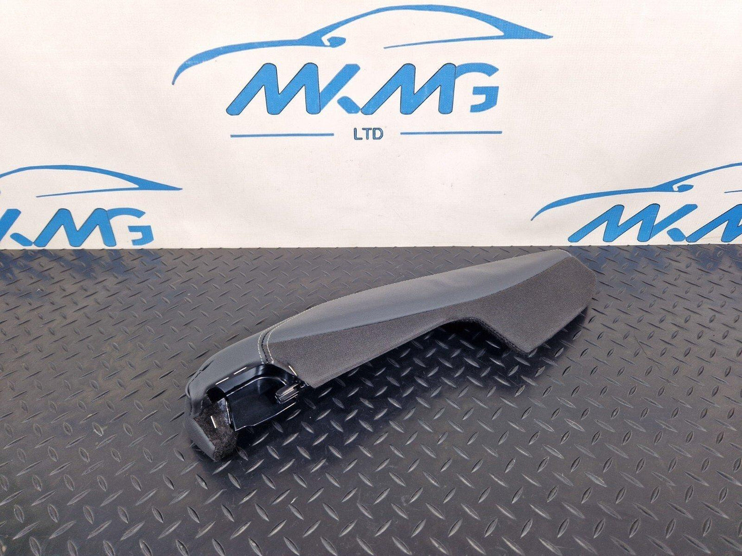 16-24 AUDI A5 F5 GENUINE SEAT TRIM REAR RIGHT 8W785704CGKU