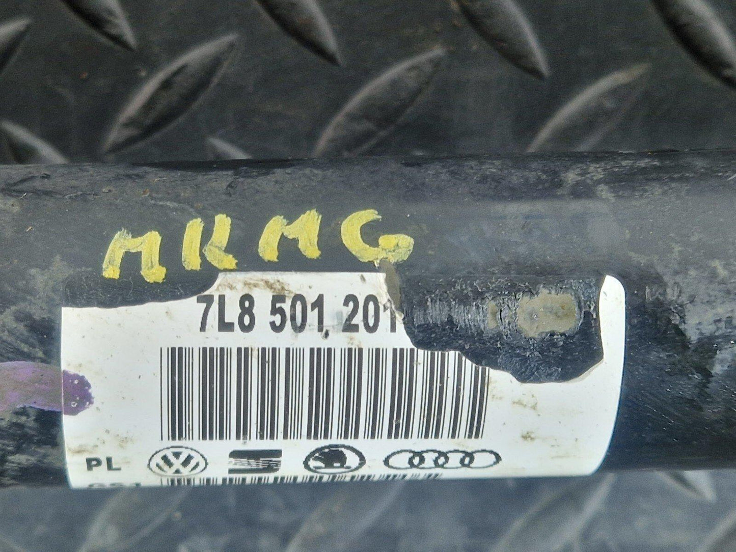 10-15 AUDI Q7 4L GENUINE OEM REAR LEFT OR RIGHT DRIVESHAFT 7L8501201