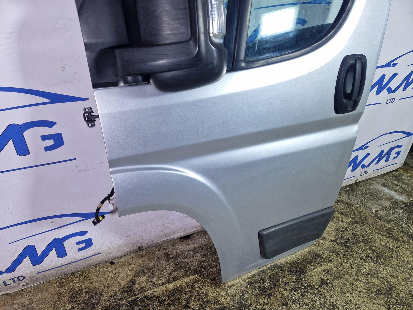 Peugeot Boxer MK3 Cargo Van Front Left Passenger N/S Complete Door in Silver