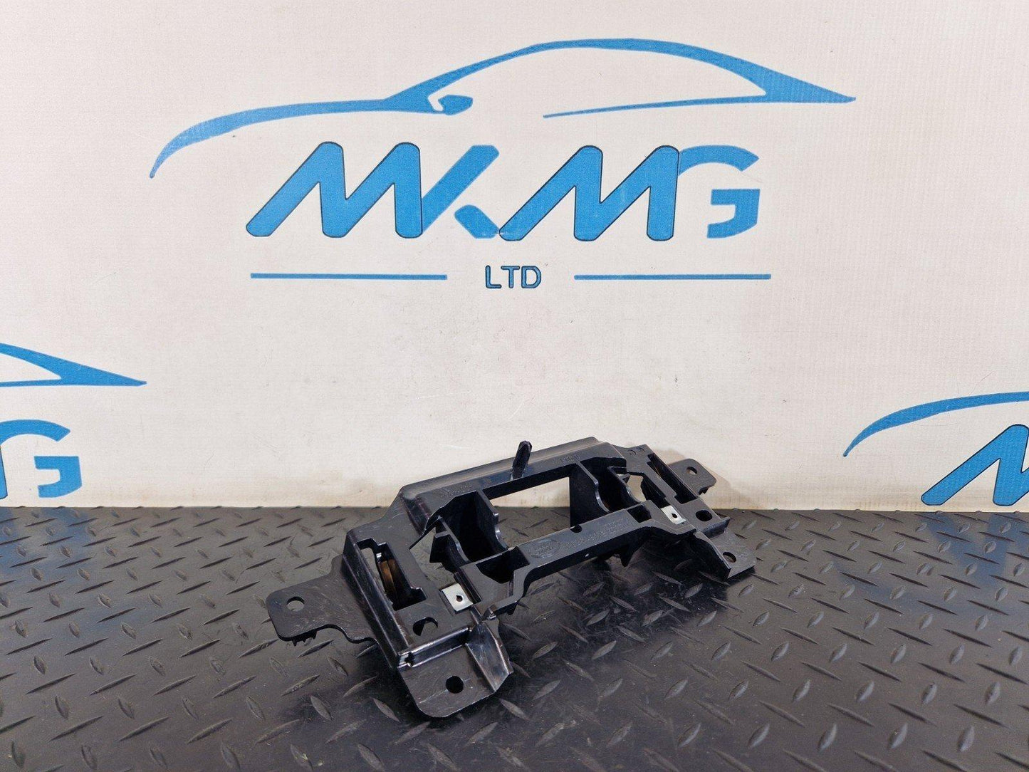 19-ON RANGE ROVER EVOQUE L551 GENUINE CENTRE CONSOLE BRACKET K8D2044B50B