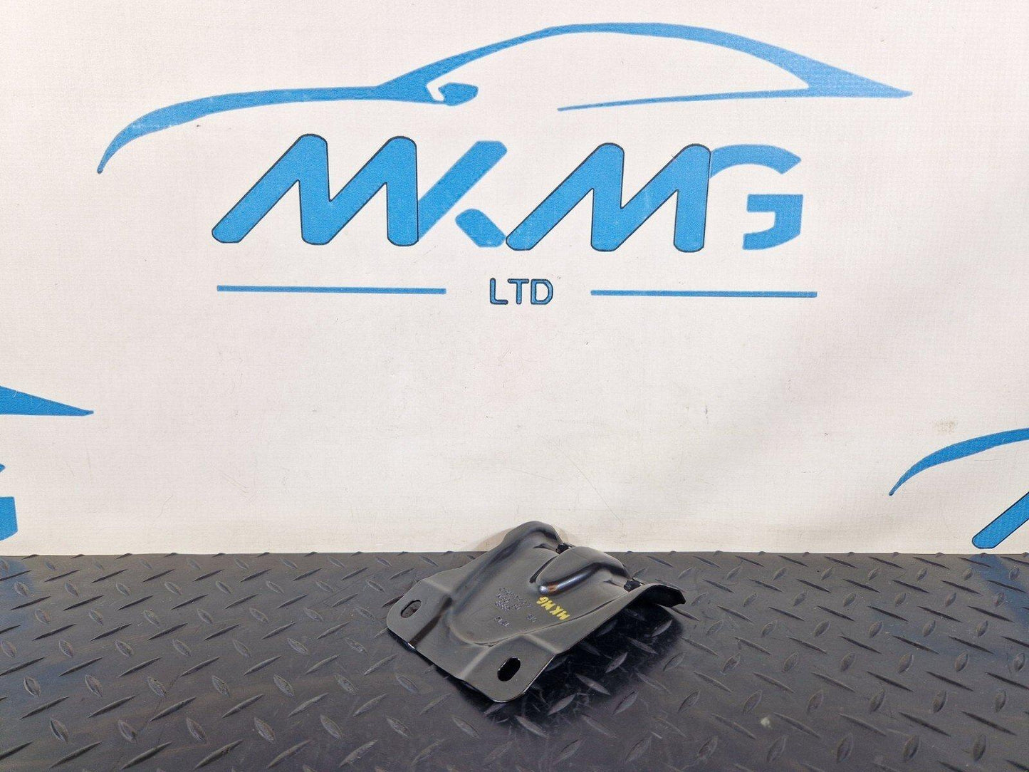 10-15 AUDI Q7 4L RIGHT O/S ROOF PANEL CONNECTING PLATE BRACKET MOUNT 4L0810498D