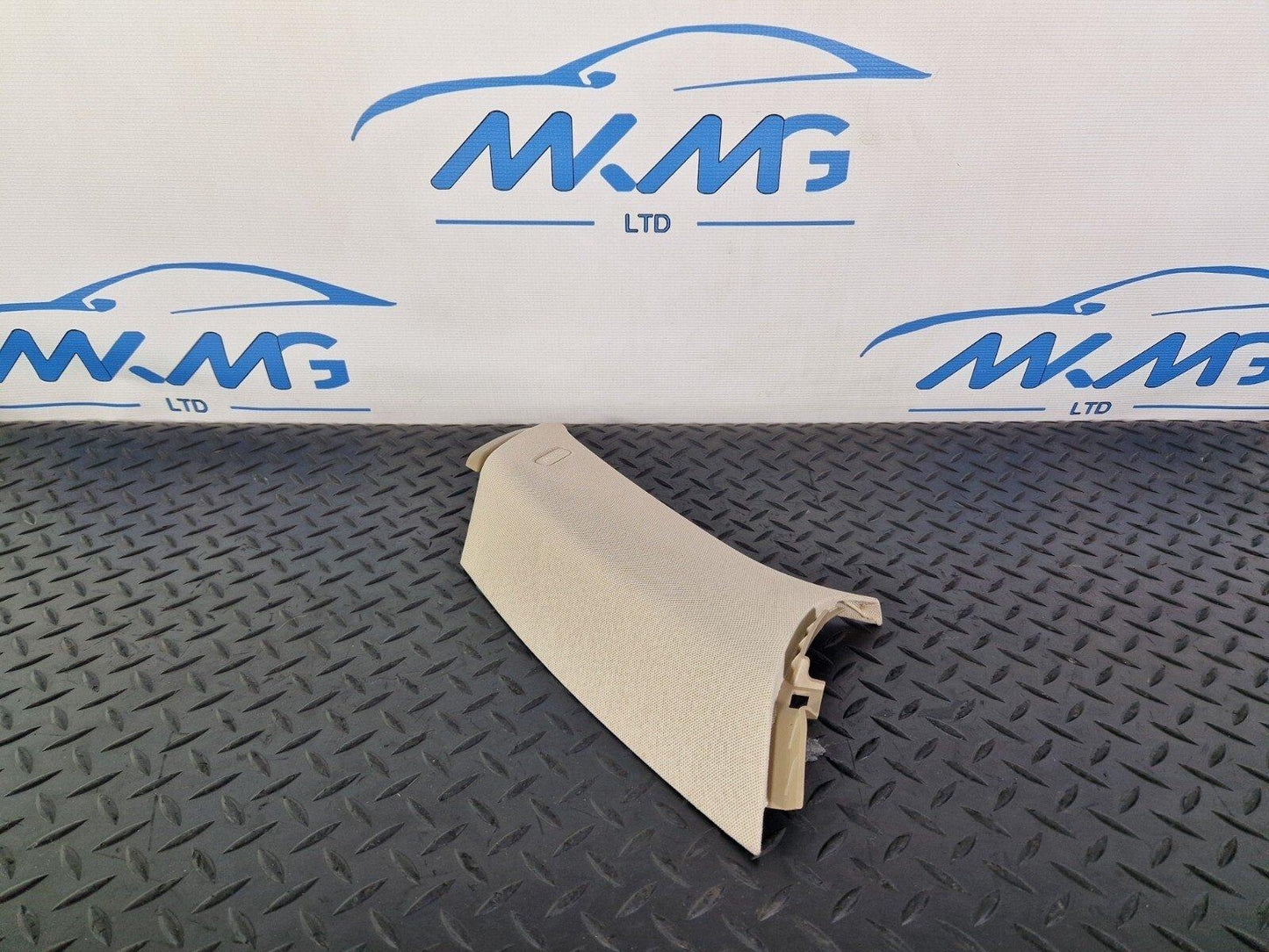 14-21 MERCEDES BENZ W205 ESTATE  REAR C-PILLAR TRIM PANEL LEFT SIDE A2056904704