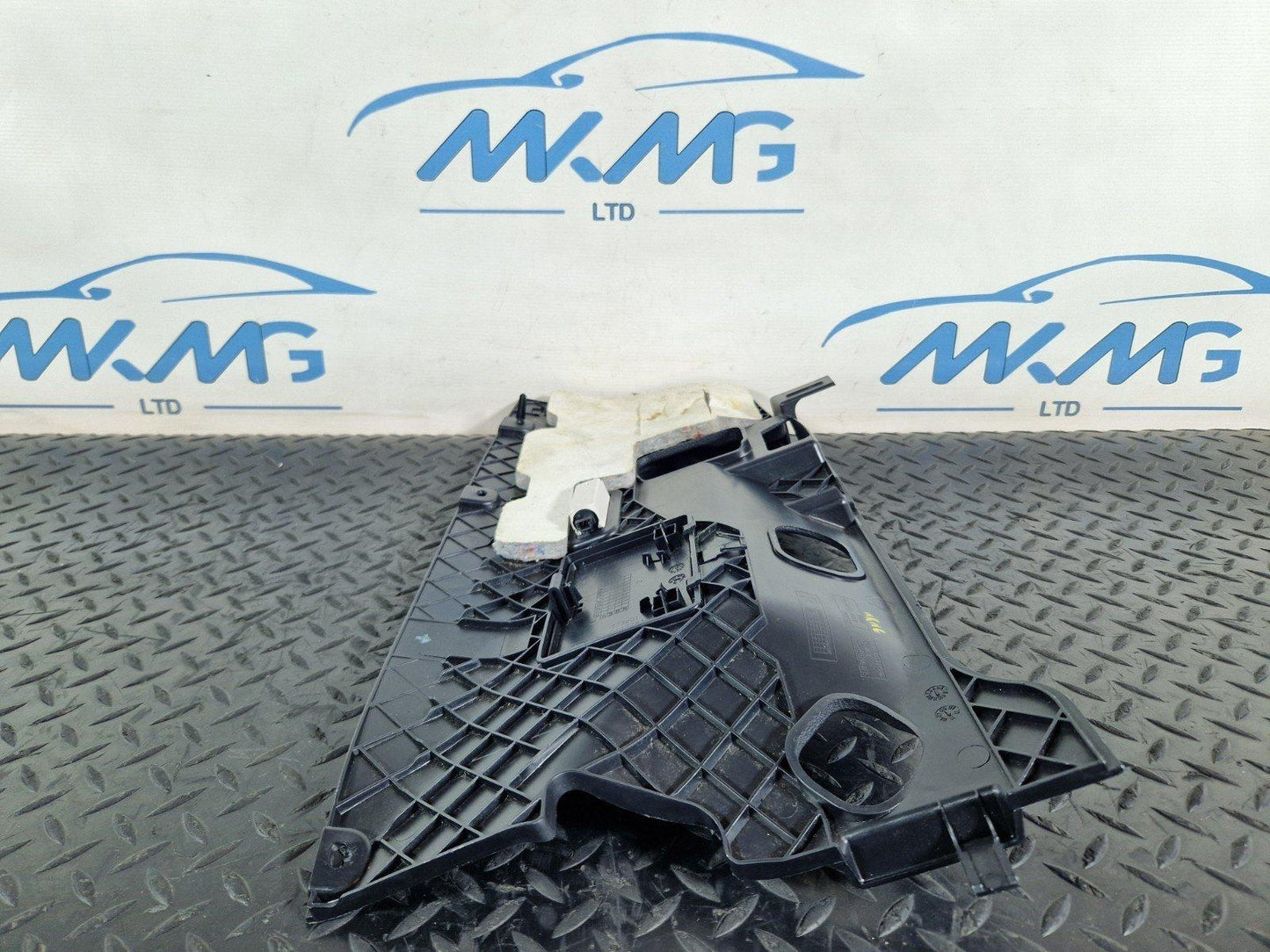 BMW X5 E70 RIGHT LOWER DASHBOARD TRIM COVER 716179305
