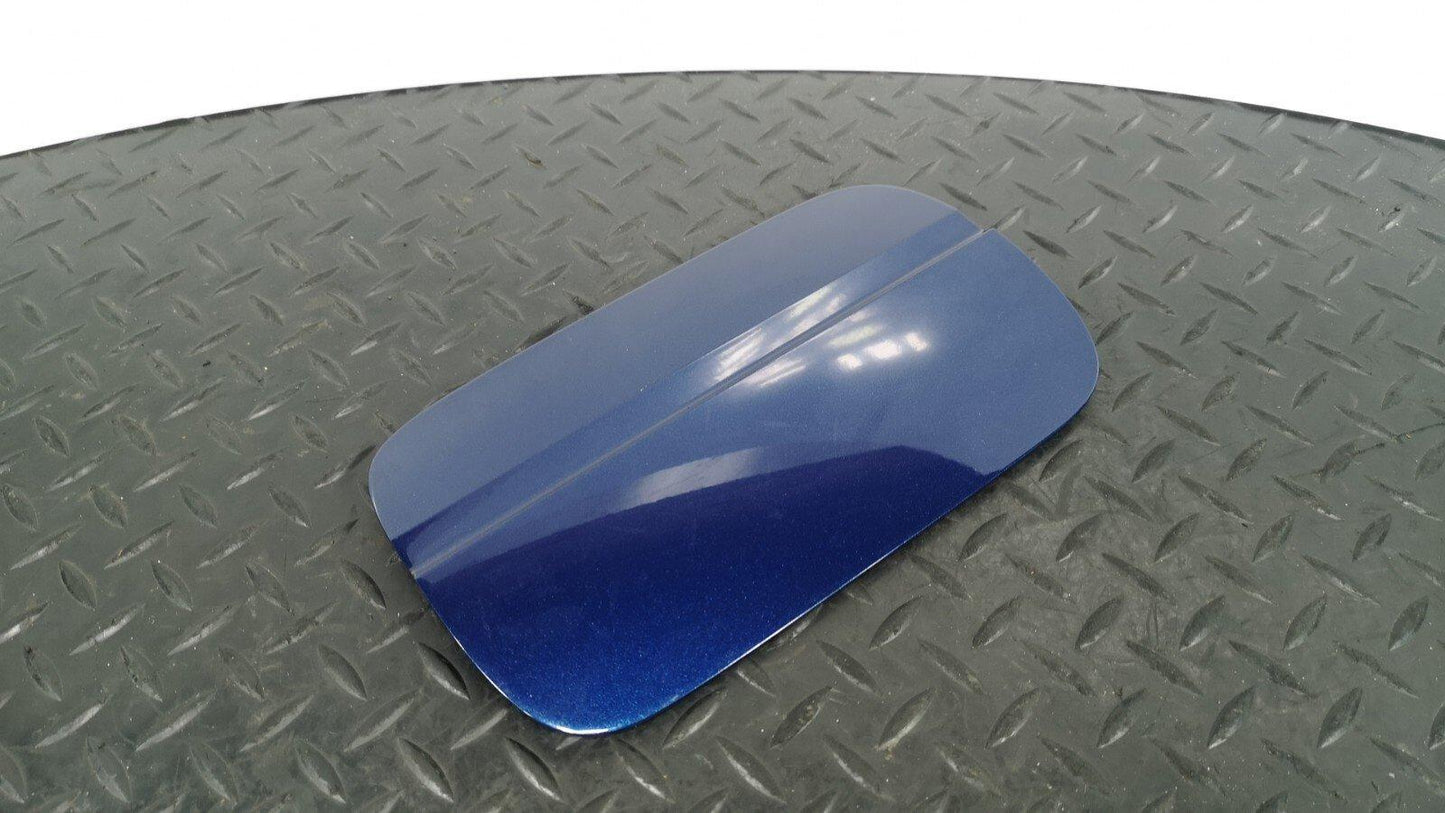 16-19 AUDI A4 B9 S-LINE SALOON GENUINE FUEL FILLER FLAP BLUE LX5Q 8W0809907