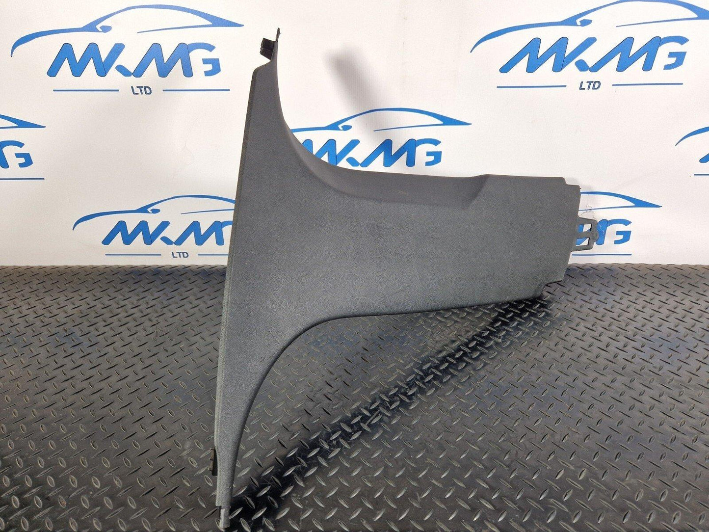 BMW 2 SERIES GRAN COUPE F44 COLUMN BOTTOM COVER LEFT SIDE B PILLAR TRIM 7475575