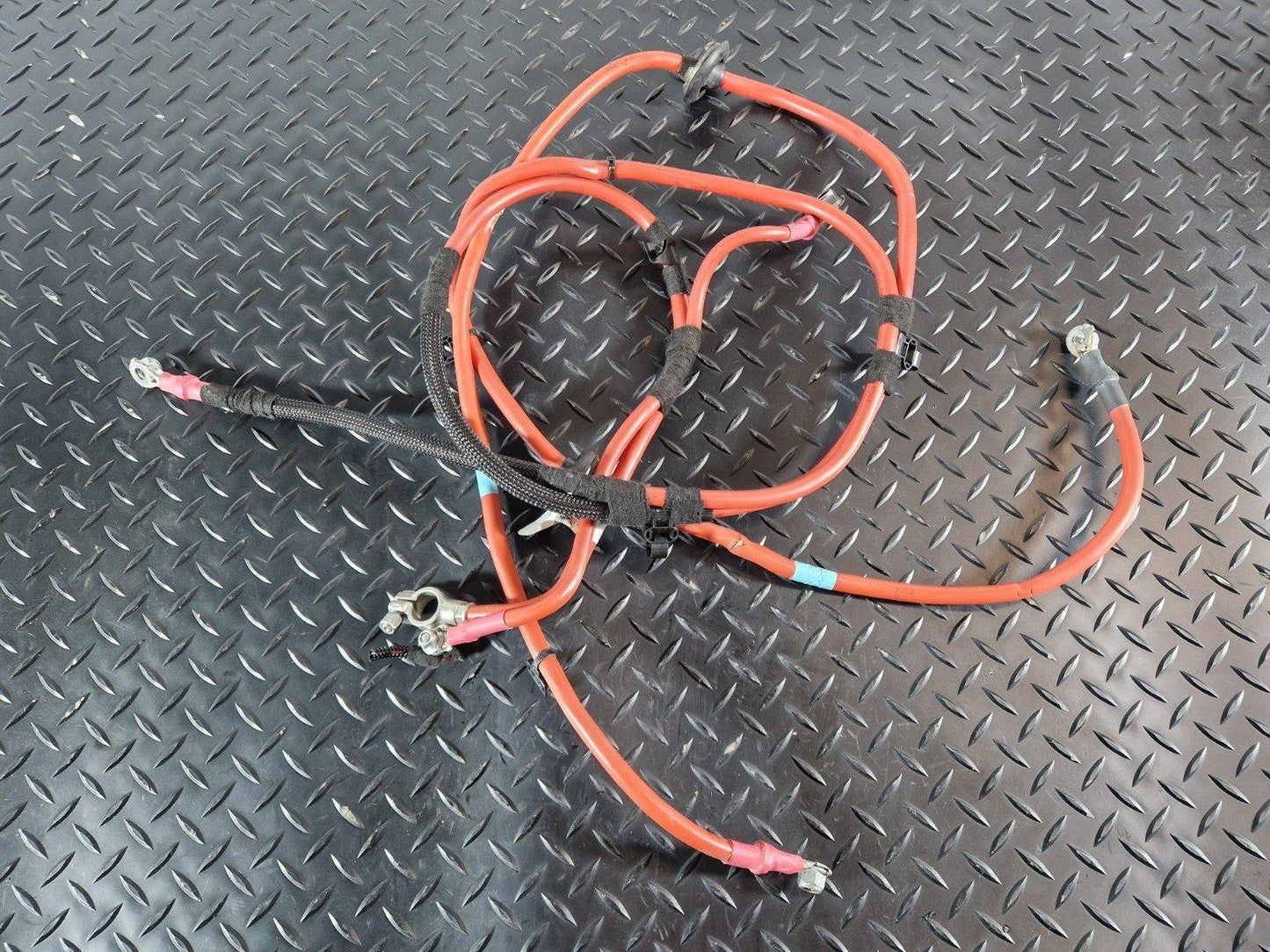 11-19 MERCEDES BENZ ML W166 PAIR POSITIVE BATTERY WIRING LOOM CABLE A1664409907