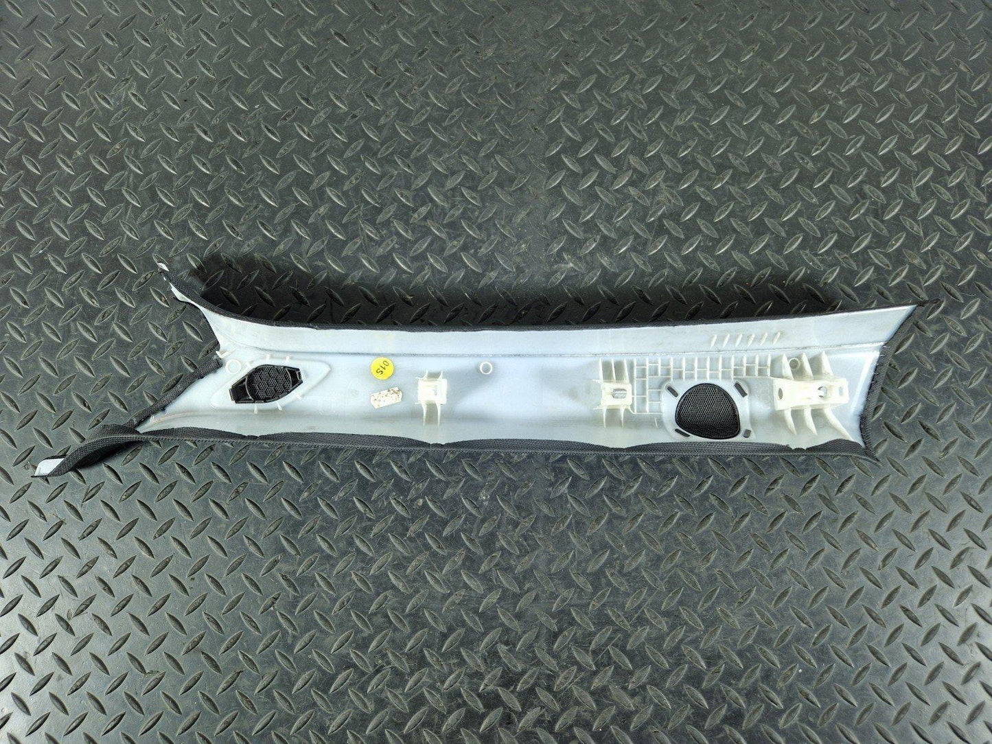 17-24 AUDI S5 F5 COUPE GENUINE N/S/F FRONT RIGHT UPPER A-PILLAR TRIM 8W6867234