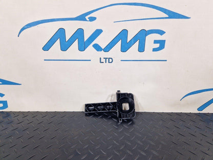 12-18 AUDI A6 C7 GENUINE COOLANT REGULATOR SUPPORT 4G0805201