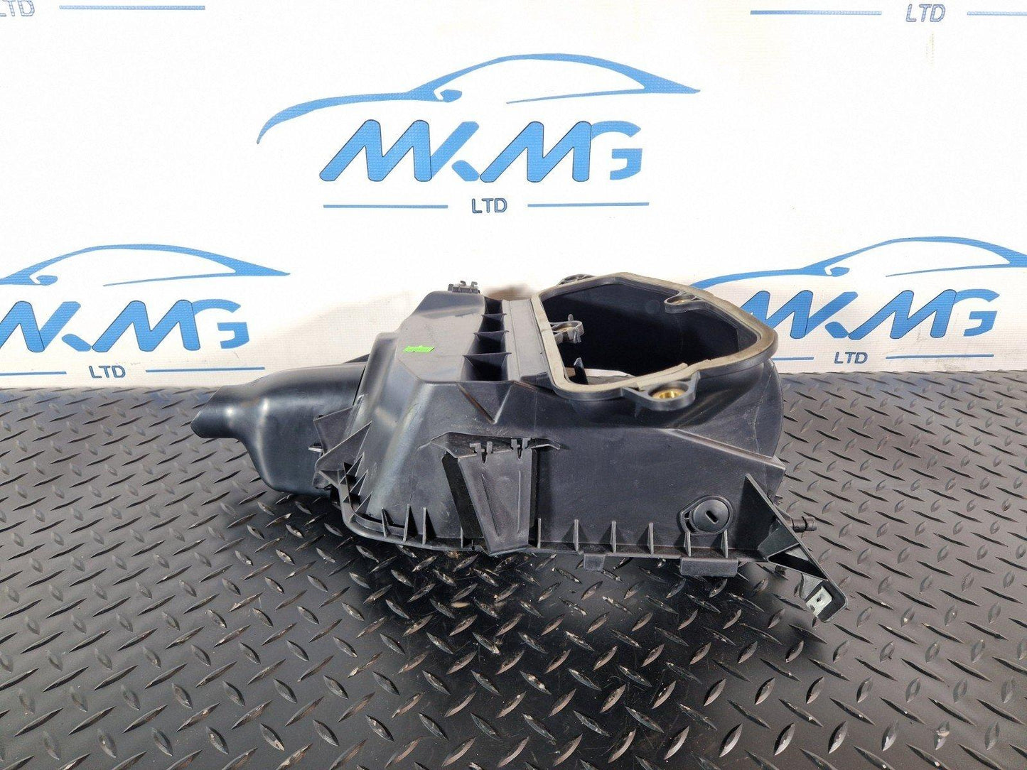 11-19 MERCEDES BENZ ML W166 AIR FILTER FRAME HOUSING BOX A1668300153