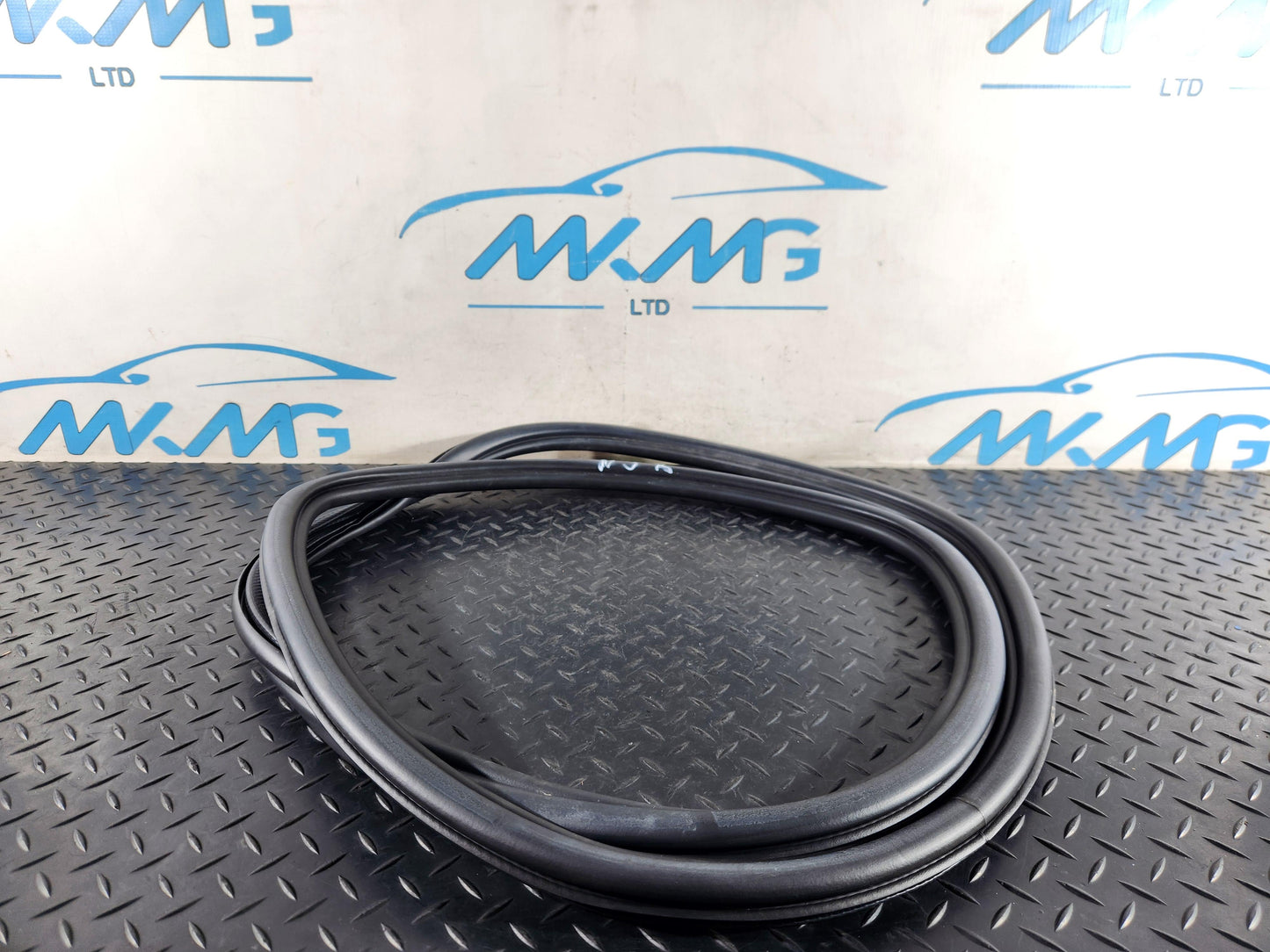 Land Rover Range Rover Evoque L551 SUV Front Left Door Seal K8D2-20708-AC