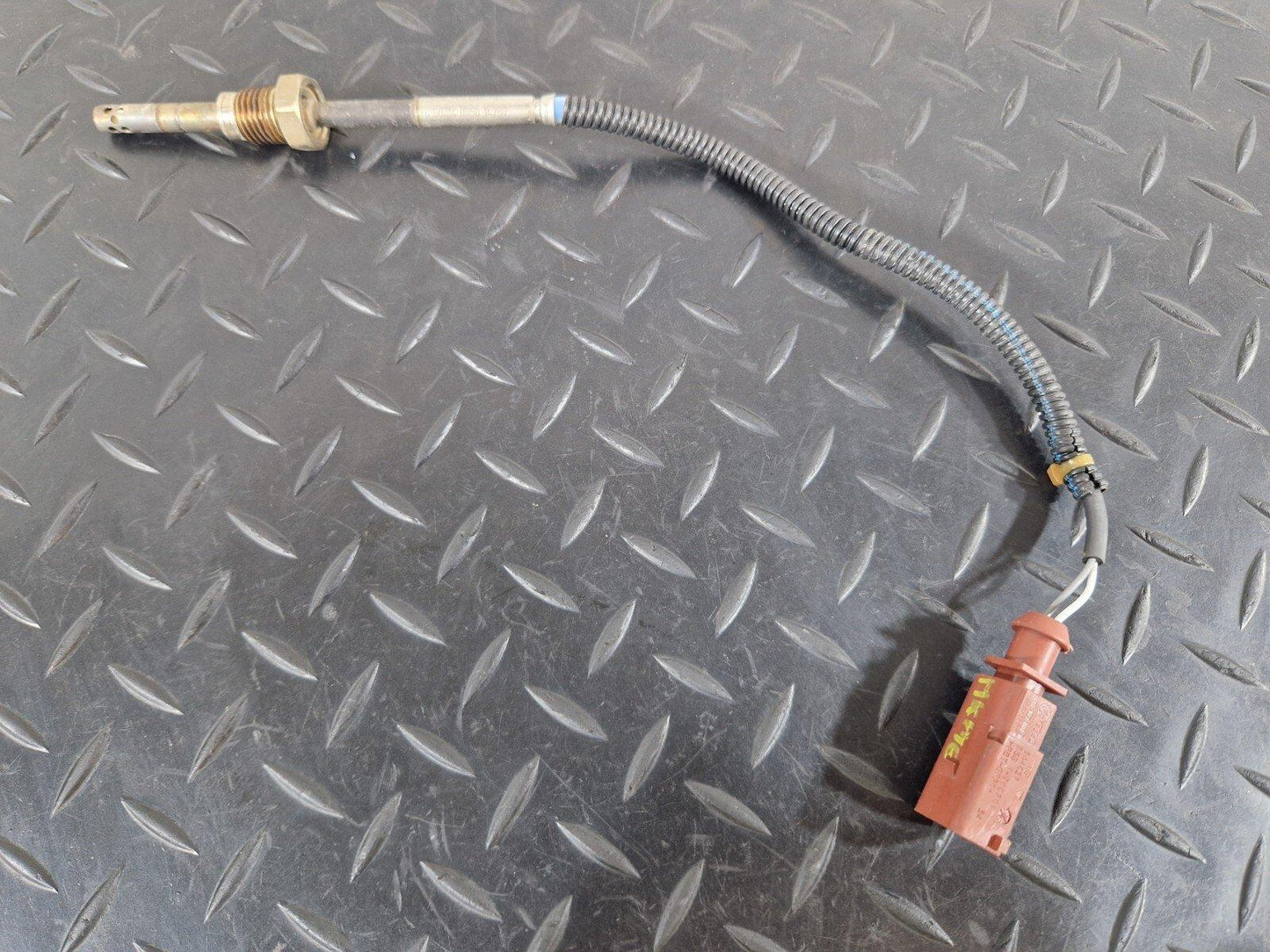 12-18 AUDI A6 C7 GENUINE OEM EXHAUST GAS TEMPERATURE SENSOR 4H0906088AB