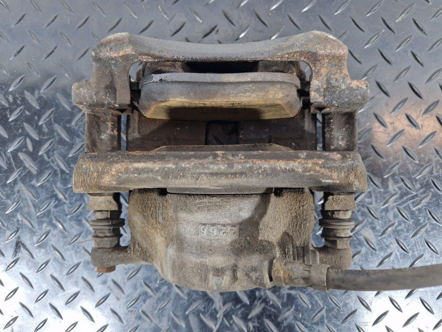 12-18 MERCEDES BENZ W176 LCI AMG LINE PASSENGER SIDE FRONT BRAKE CALIPER A24639