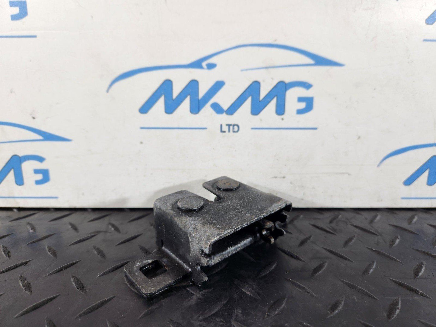 GENUINE RANGE ROVER SPORT  BONNET CATCH LOCK LATCH FITS BOTH SIDES  5H2216700CC