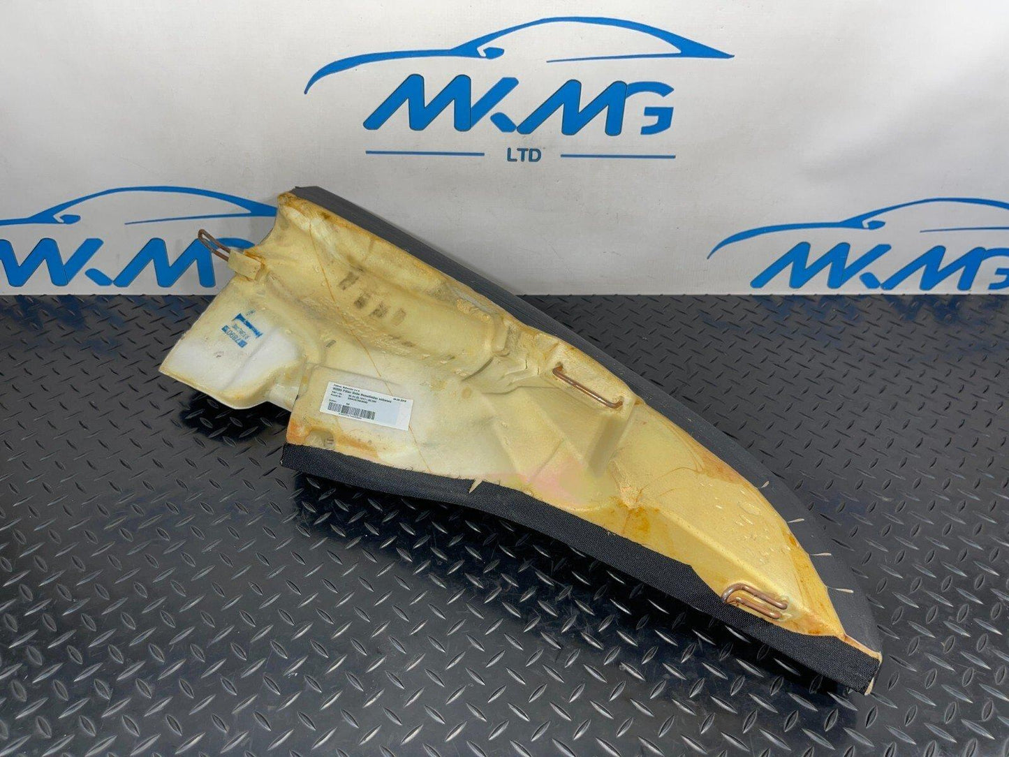 2014-2020 MERCEDES C CLASS W205 PASSENGER SIDE REAR SEAT BOLSTER 0309767AA9D88