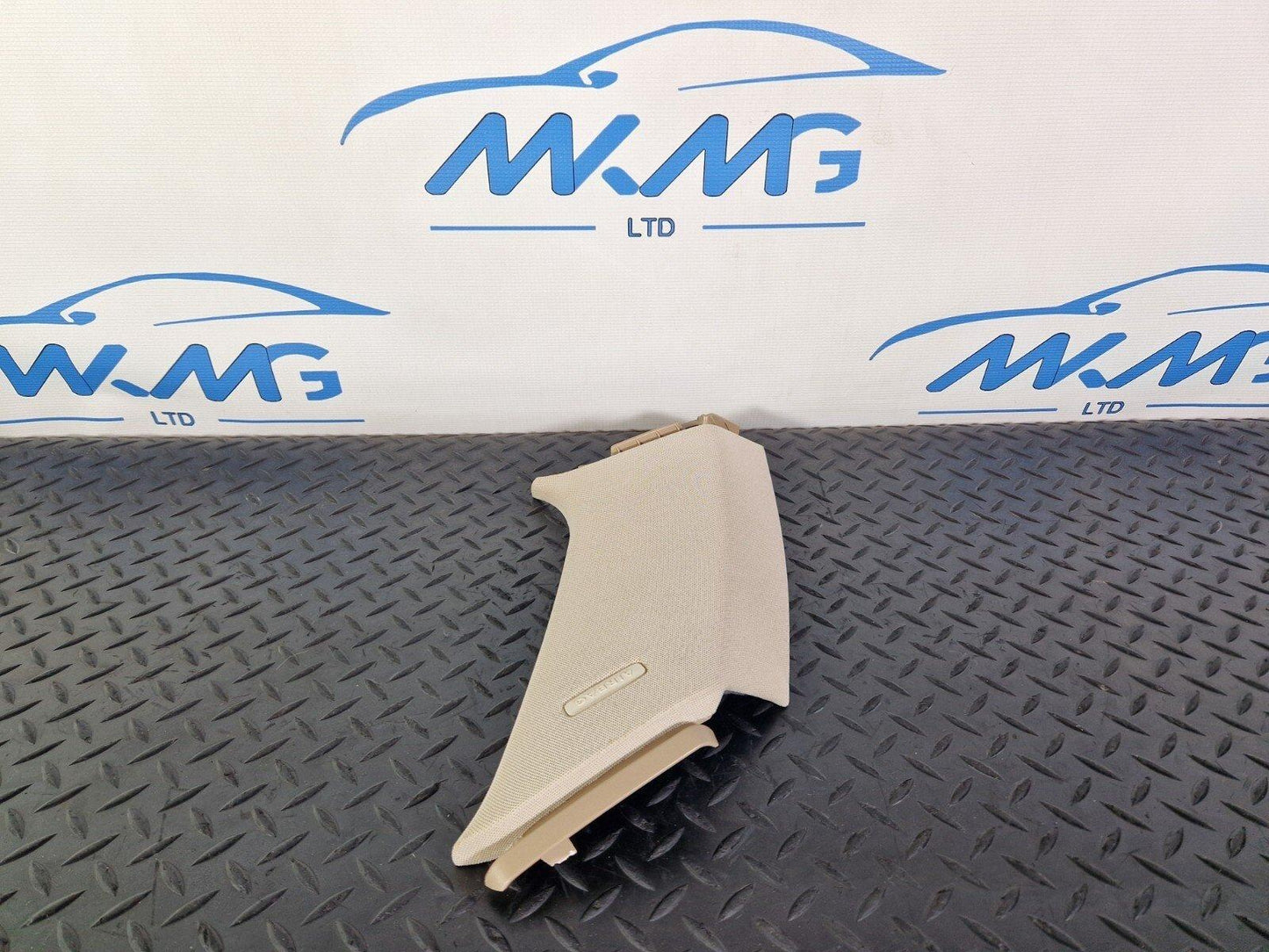 14-21 MERCEDES BENZ W205 ESTATE  REAR C-PILLAR TRIM PANEL LEFT SIDE A2056904704