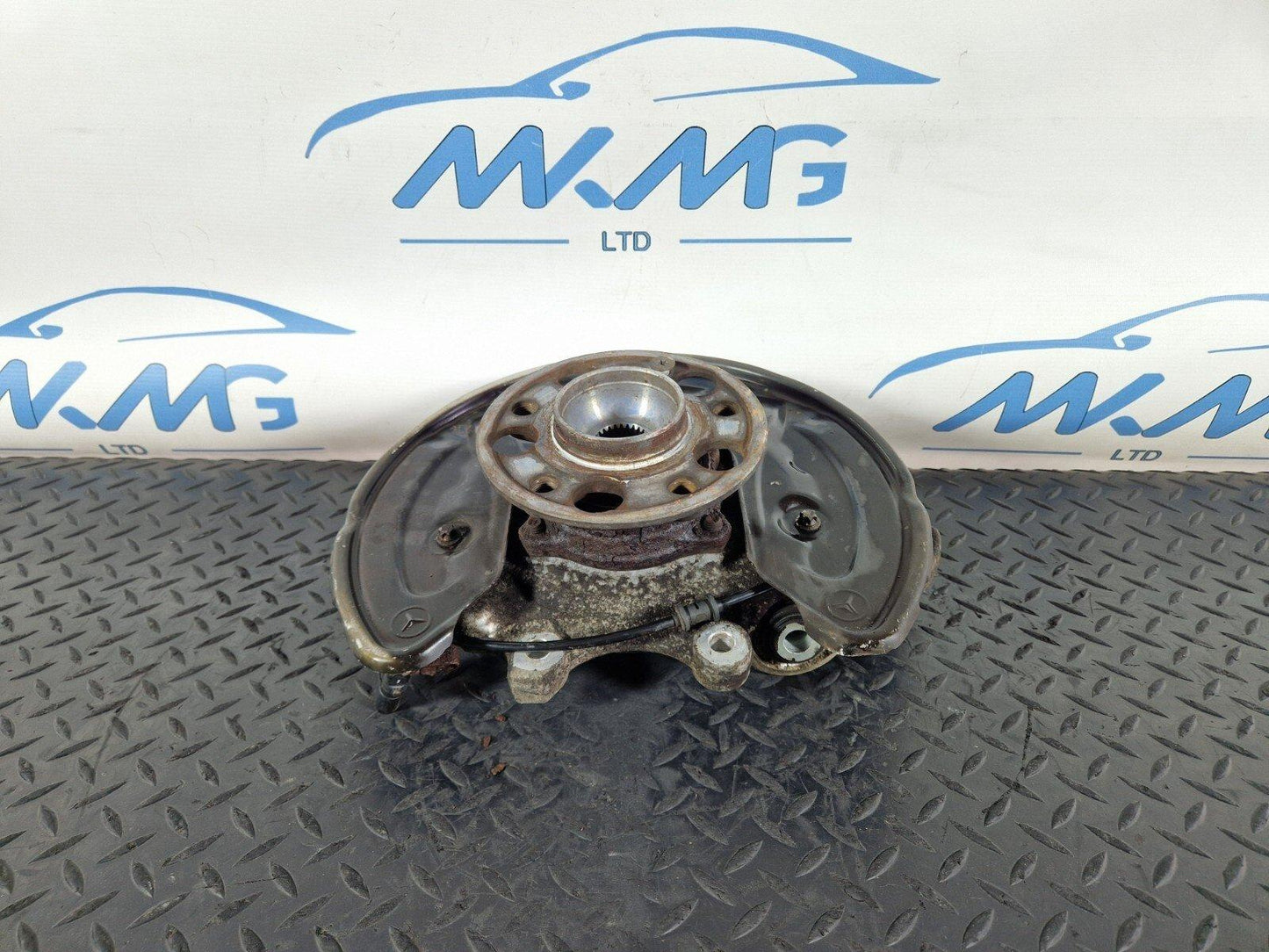 14-21 MERCEDES BENZ W205 REAR RIGHT O/S WHEEL HUB CARRIER A2053500241 A205546748