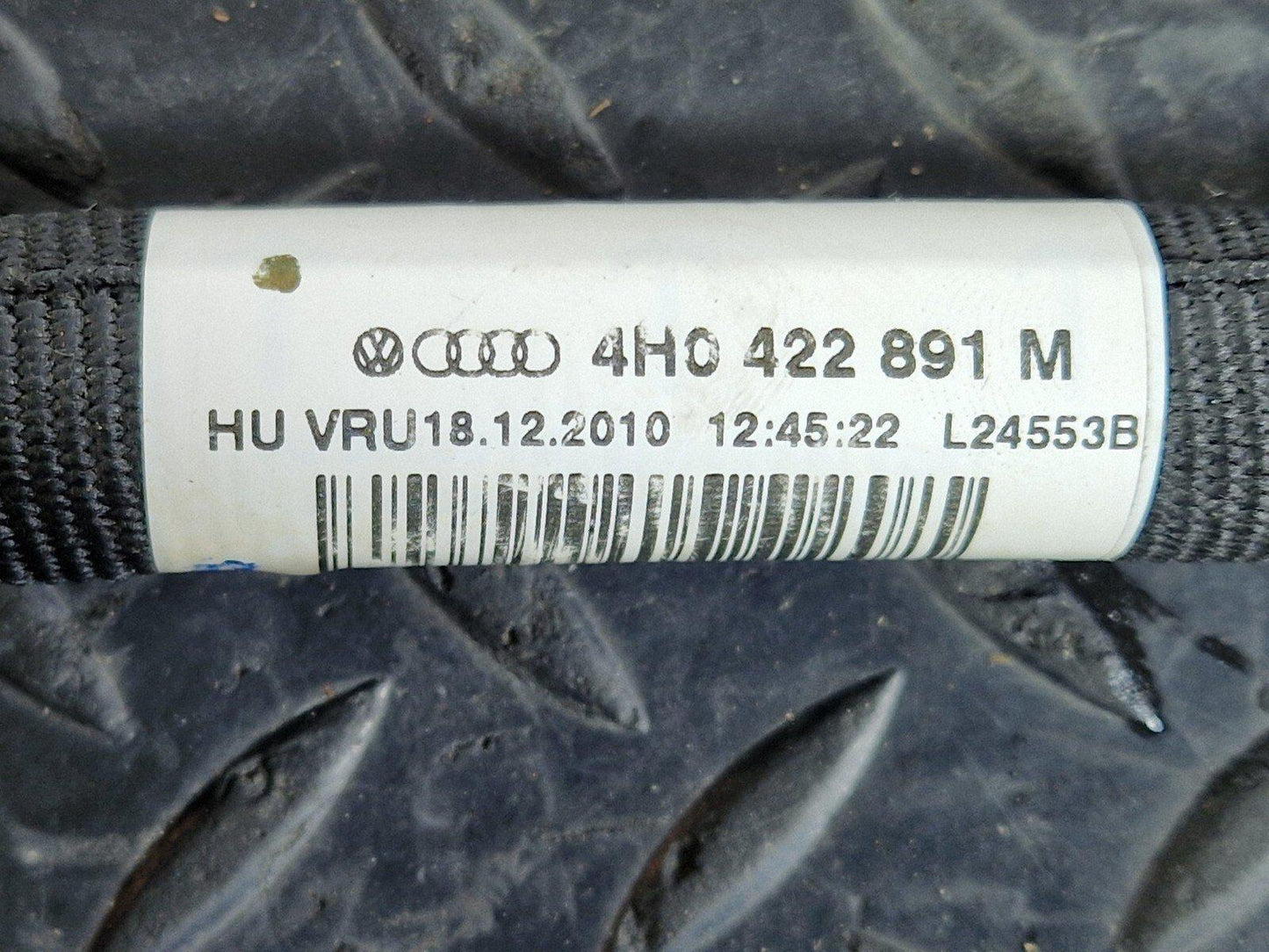 10-17 AUDI A8 4H POWER STEERING HOSE 4H0422891M